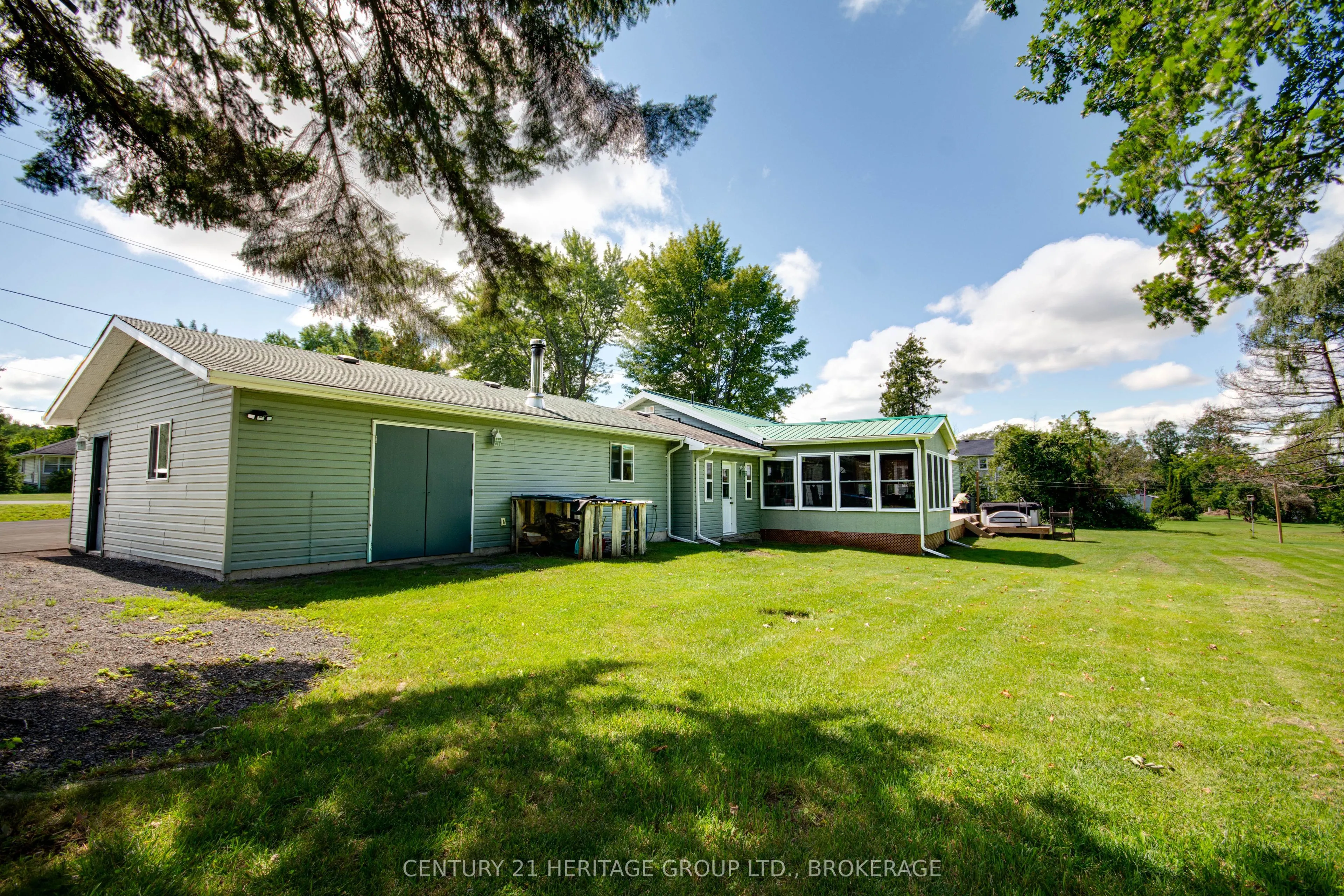 492 Kingston Mills Road