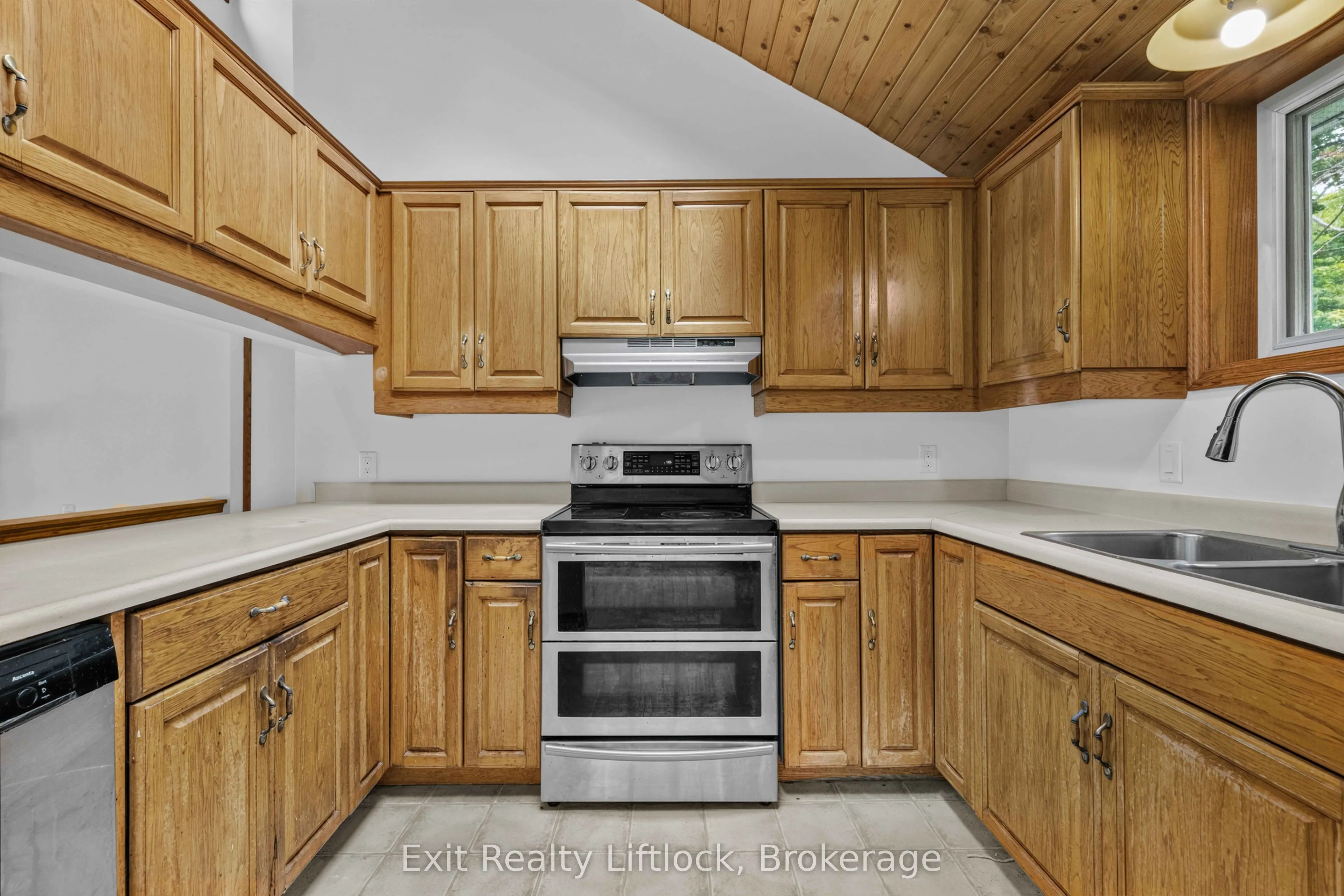 3262 Buckhorn Lane