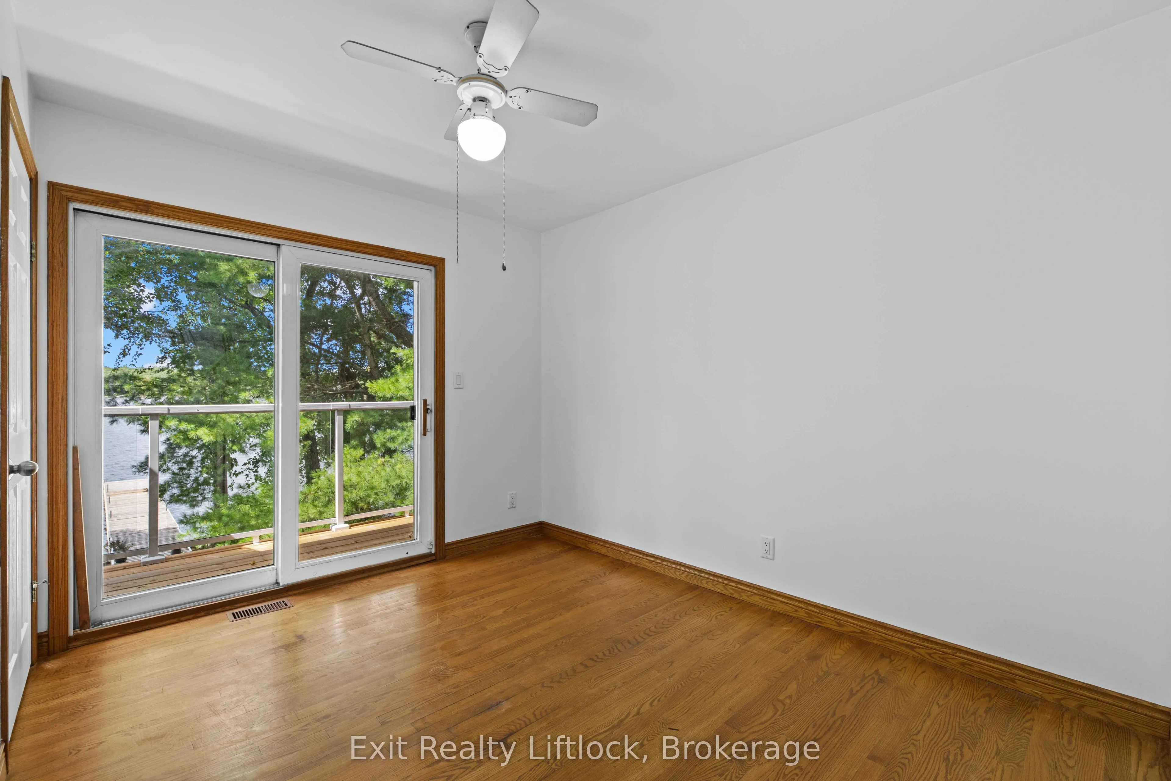 3262 Buckhorn Lane