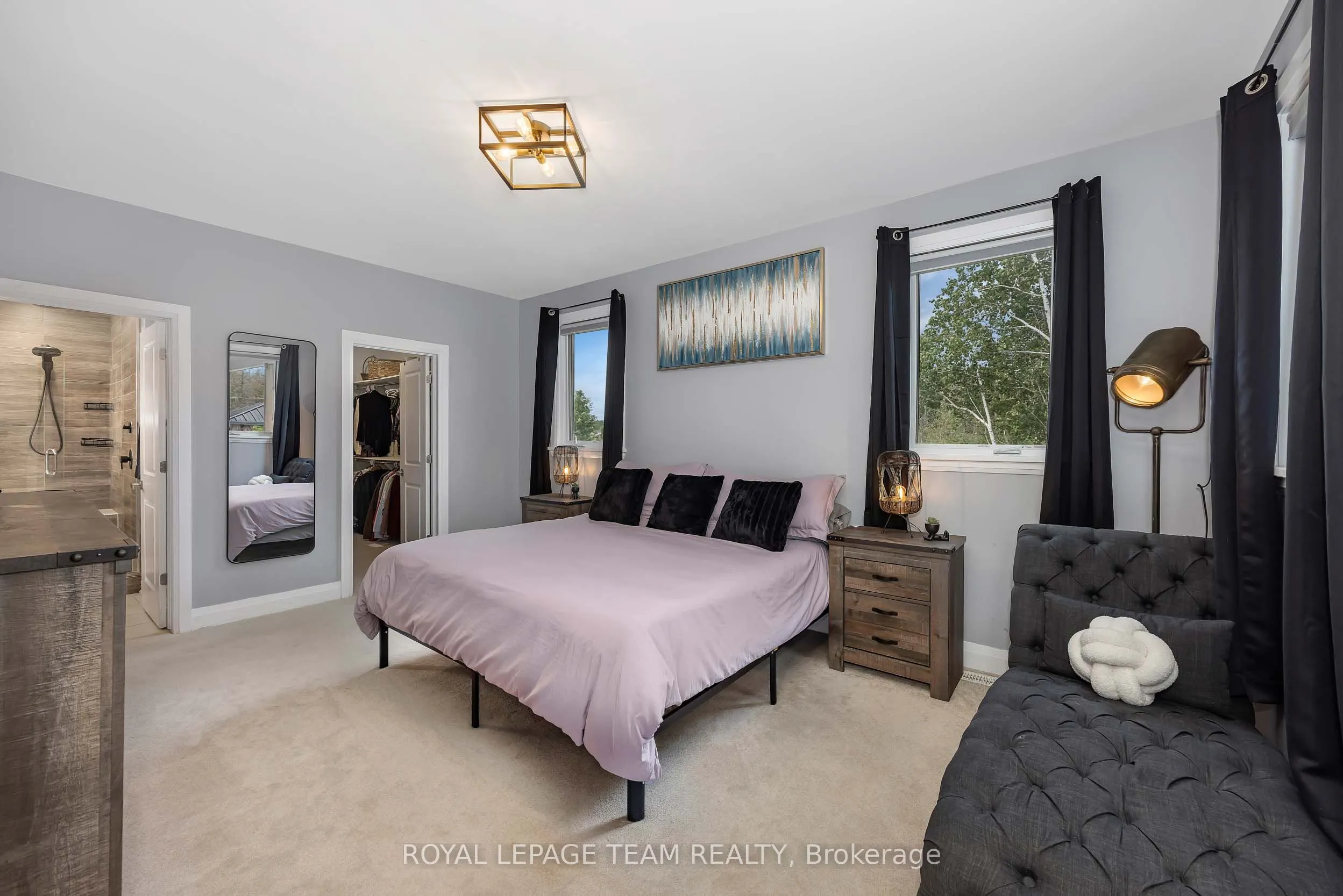 101 Stirling Crescent