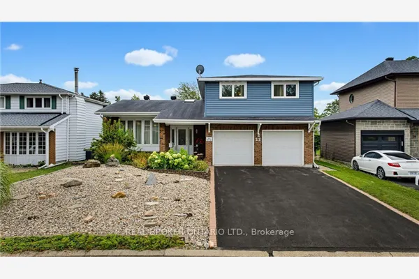 22 Woodhill Crescent