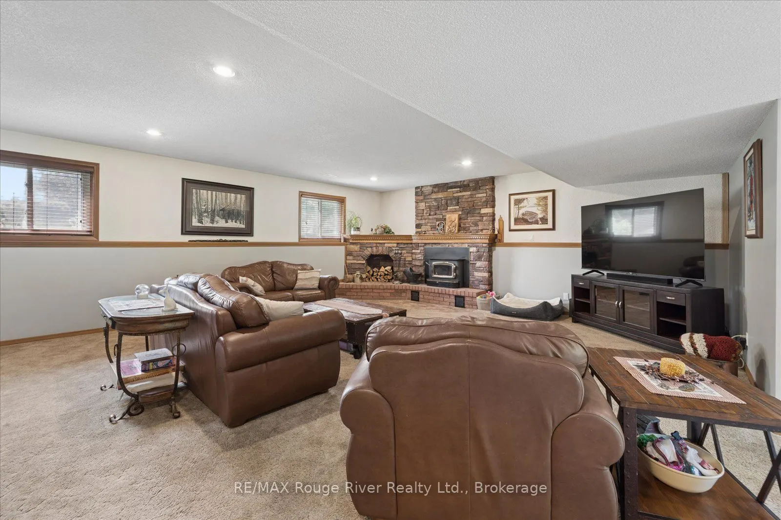 35 Royal Estate Drive