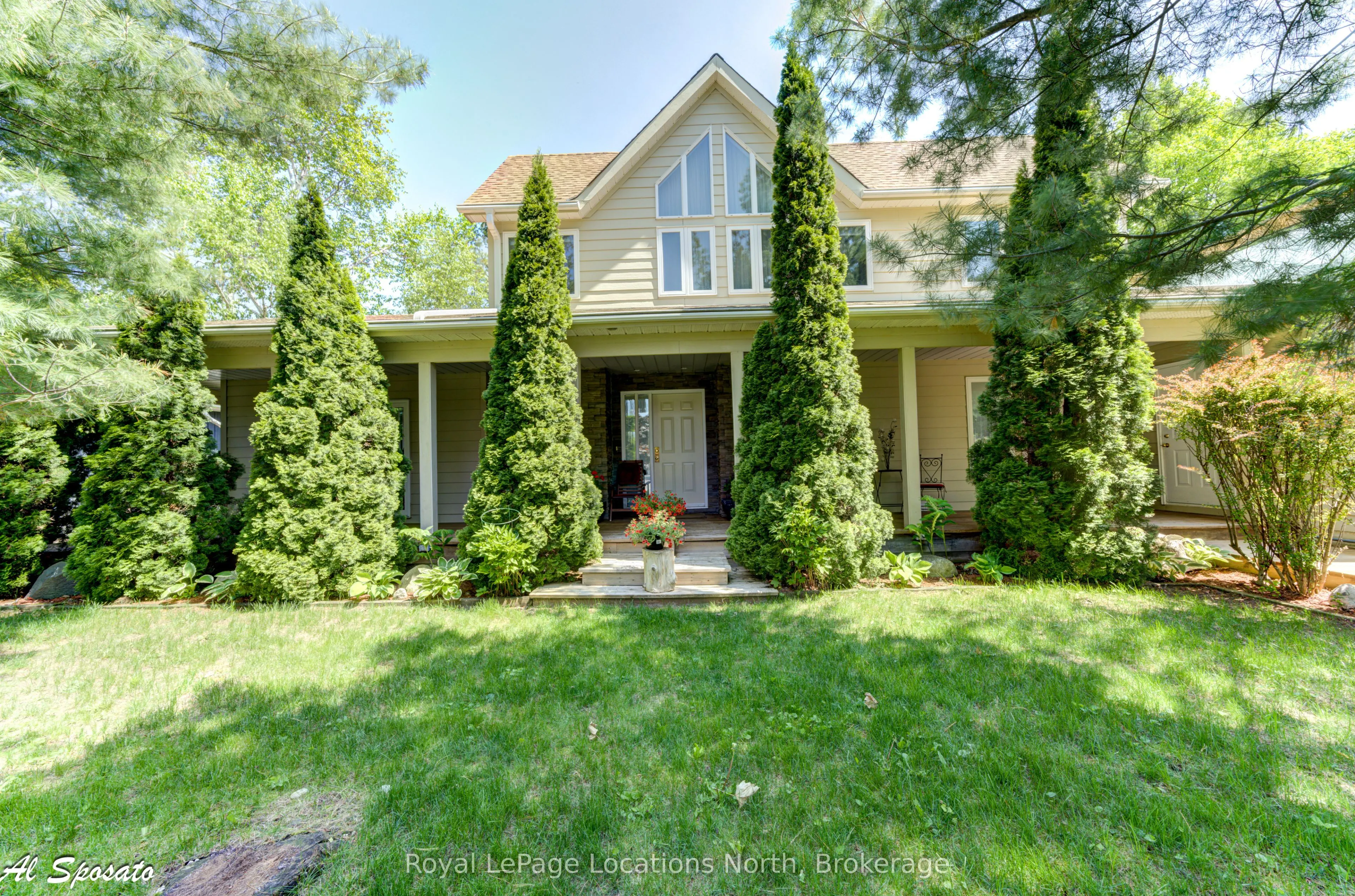 130 Louisa Street E