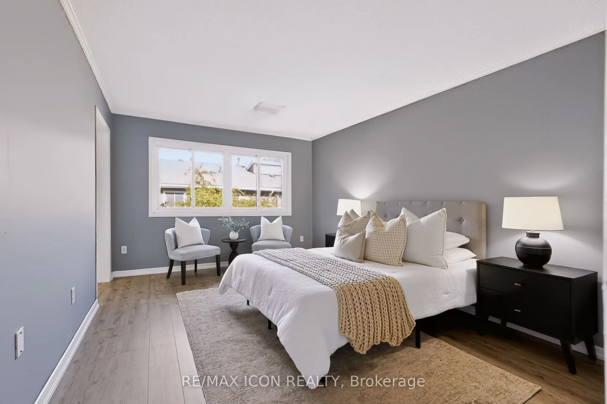 121 University Avenue E #102