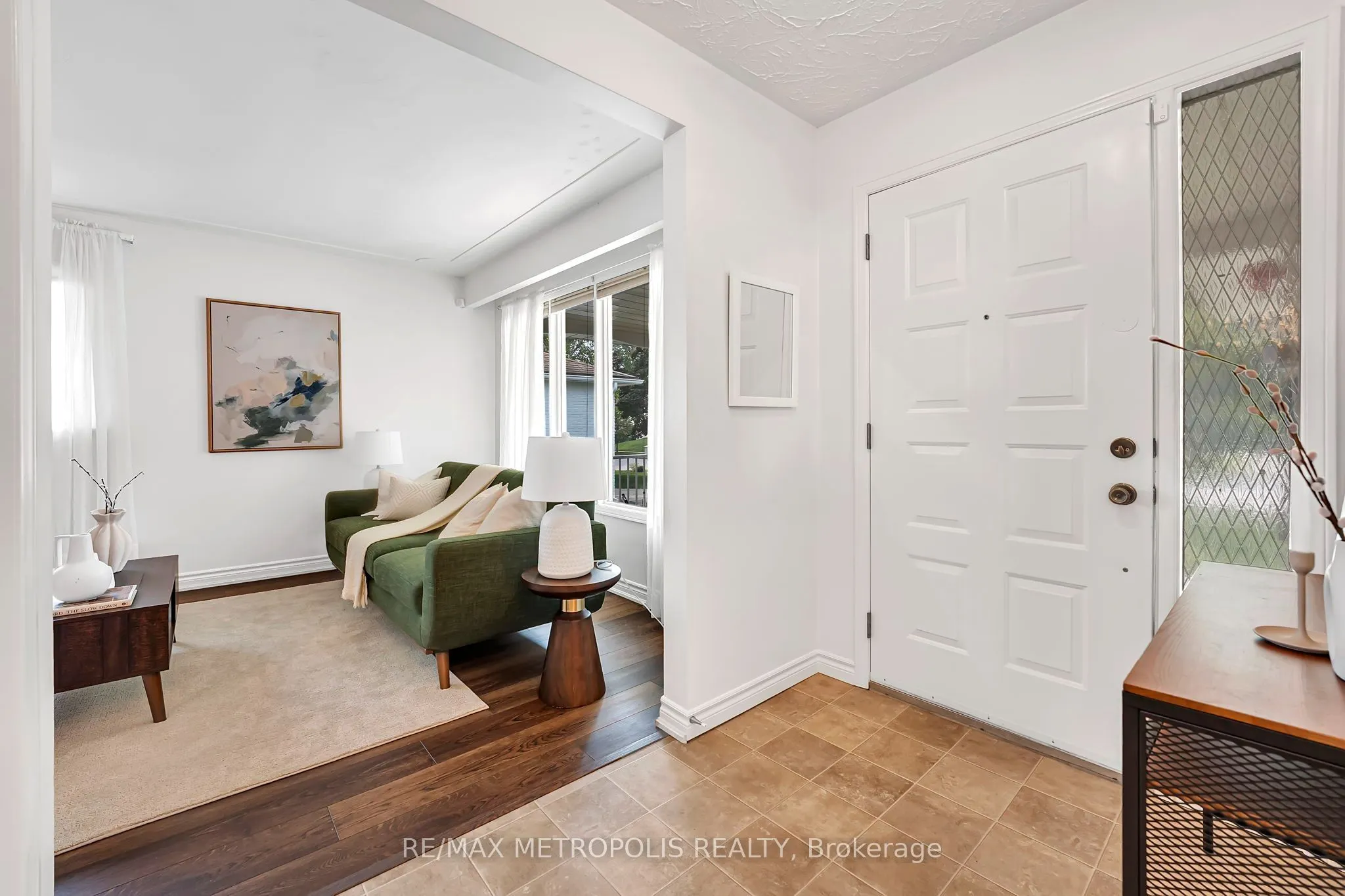 598 Black Oak Crescent