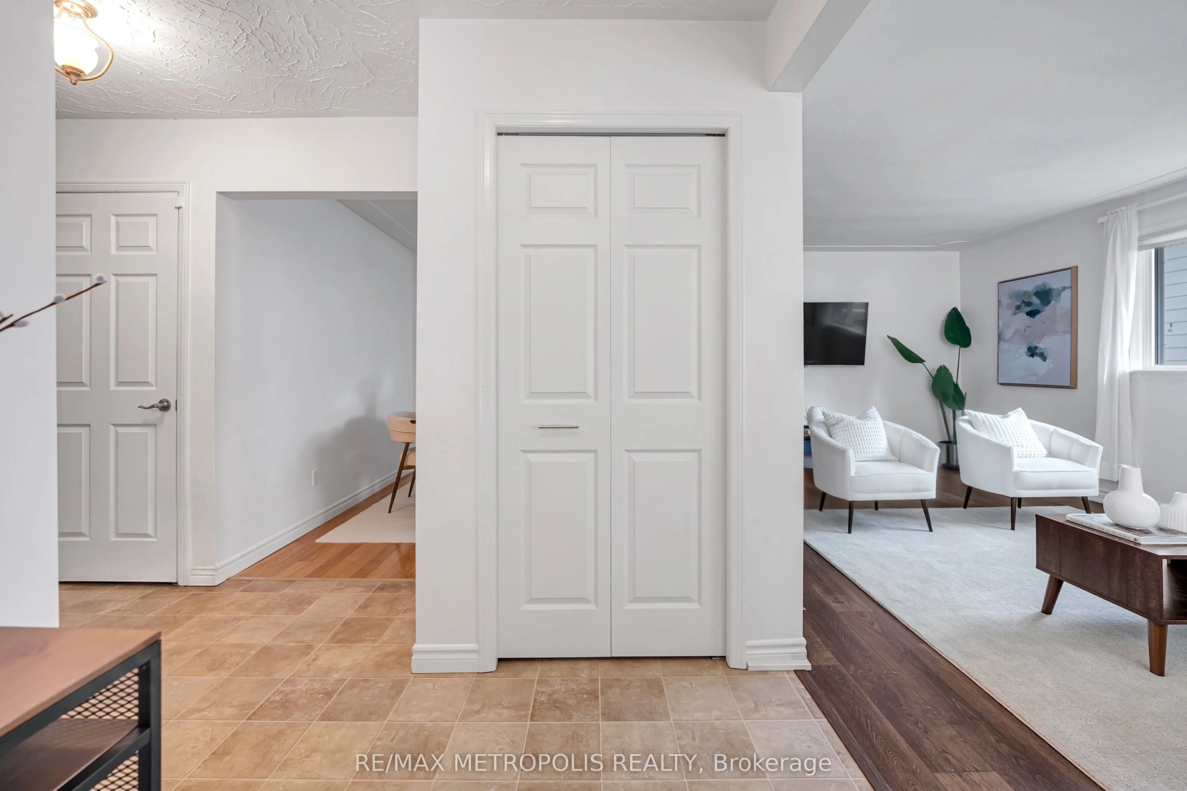 598 Black Oak Crescent