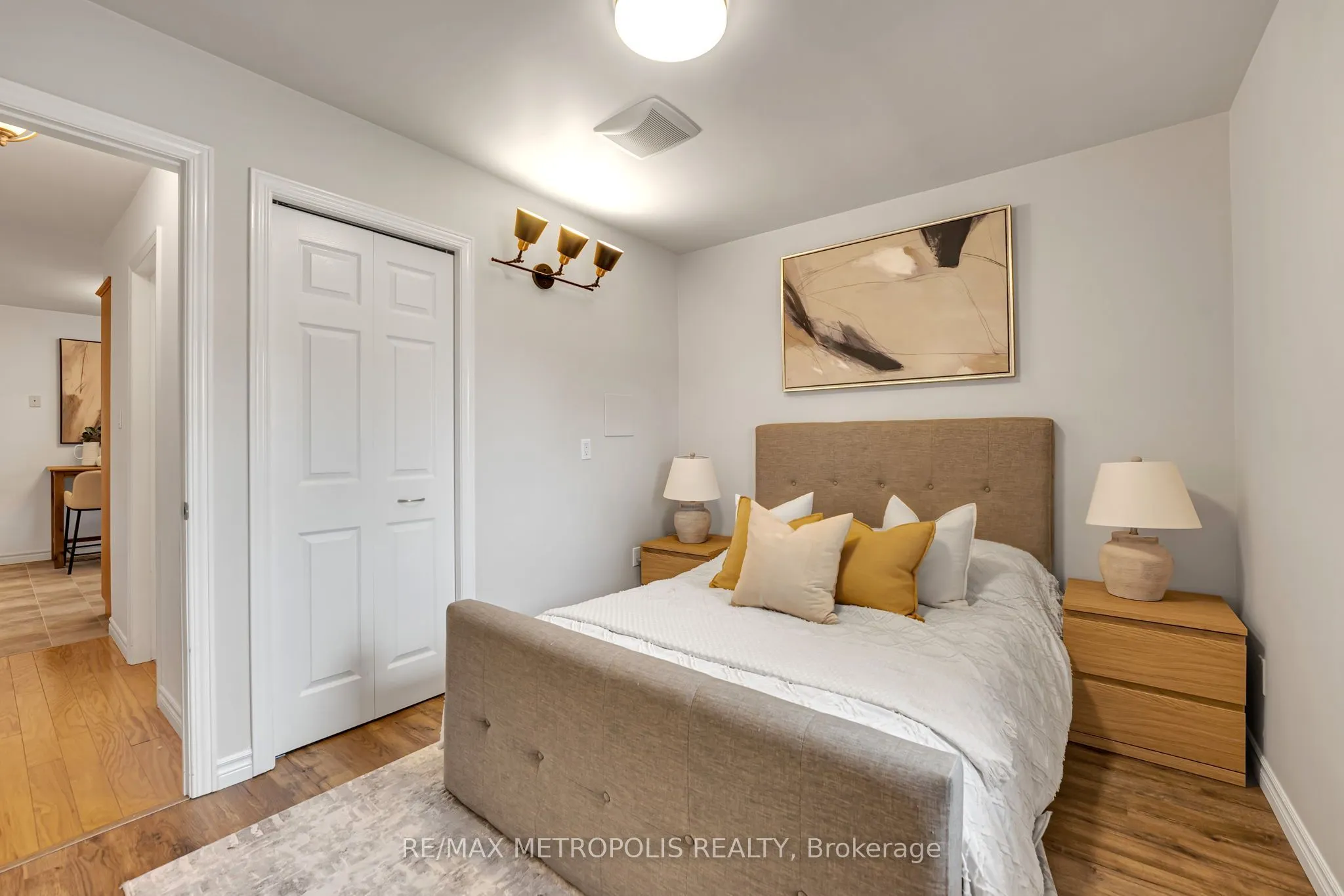 598 Black Oak Crescent
