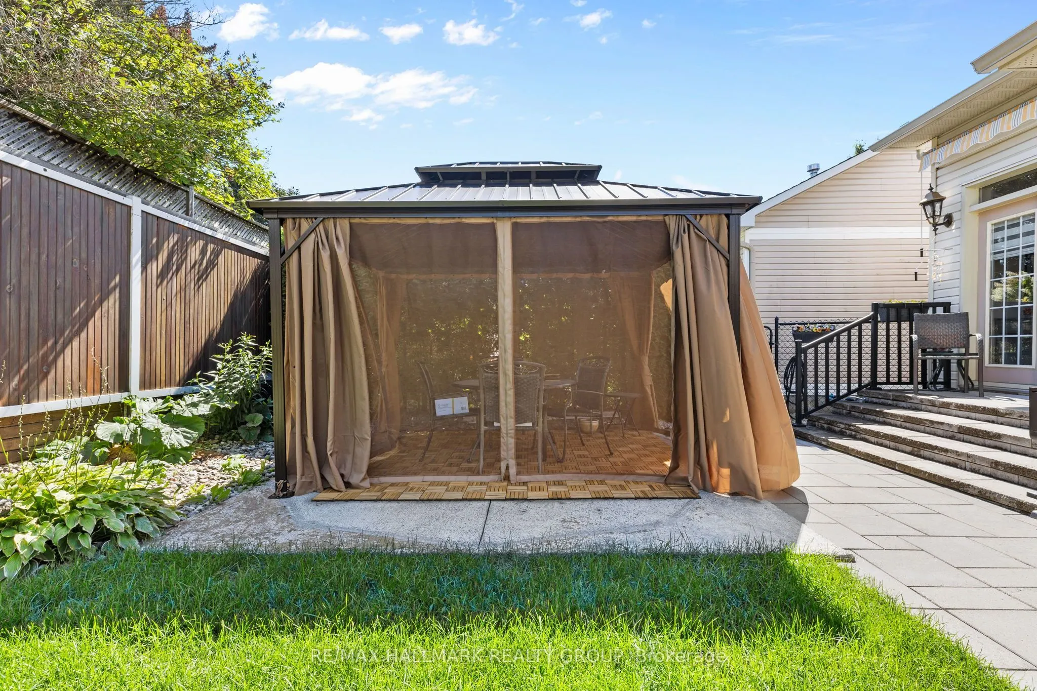2093 AUBURN RIDGE Drive