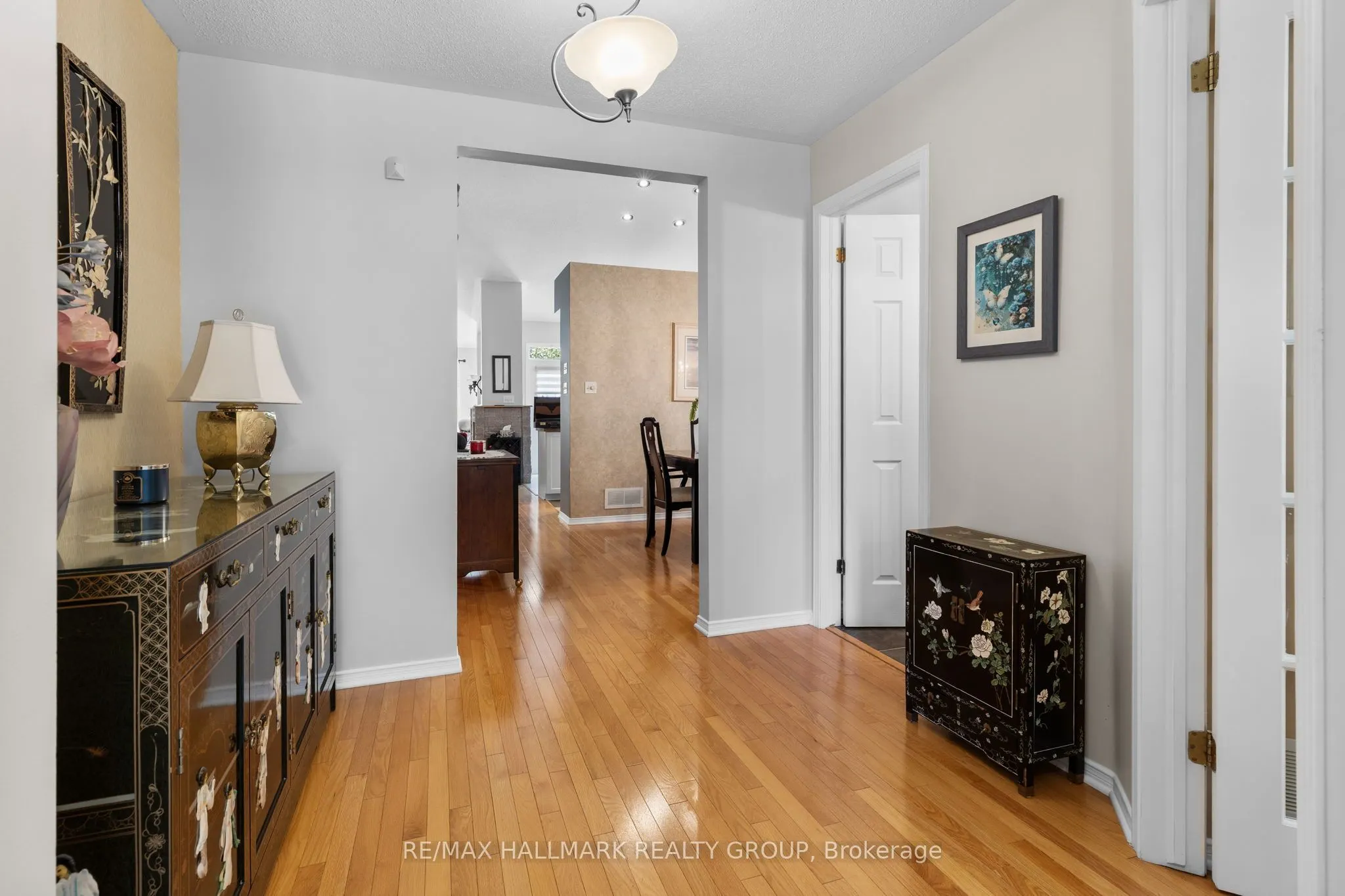 2093 AUBURN RIDGE Drive