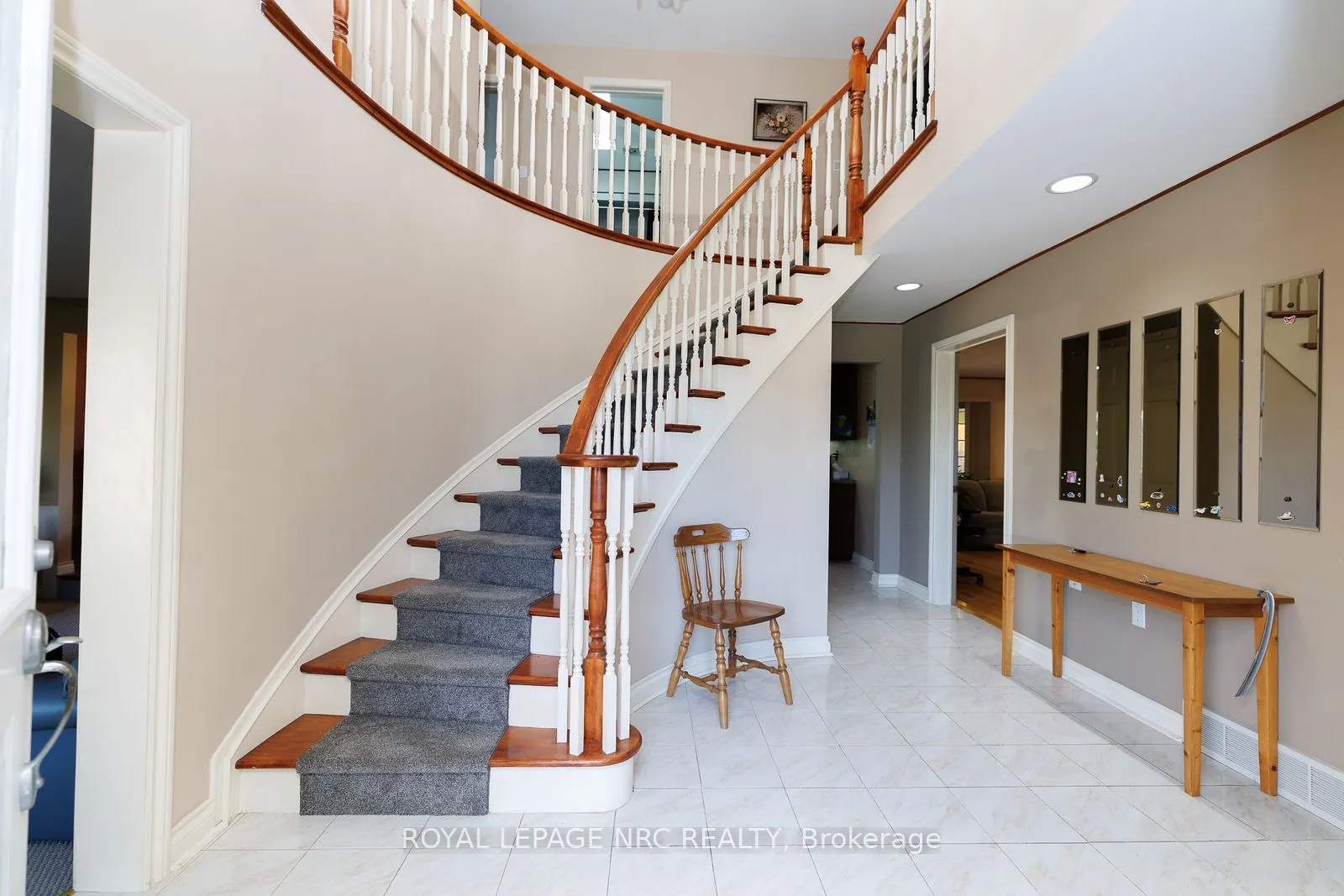 21 Elmvale Crescent