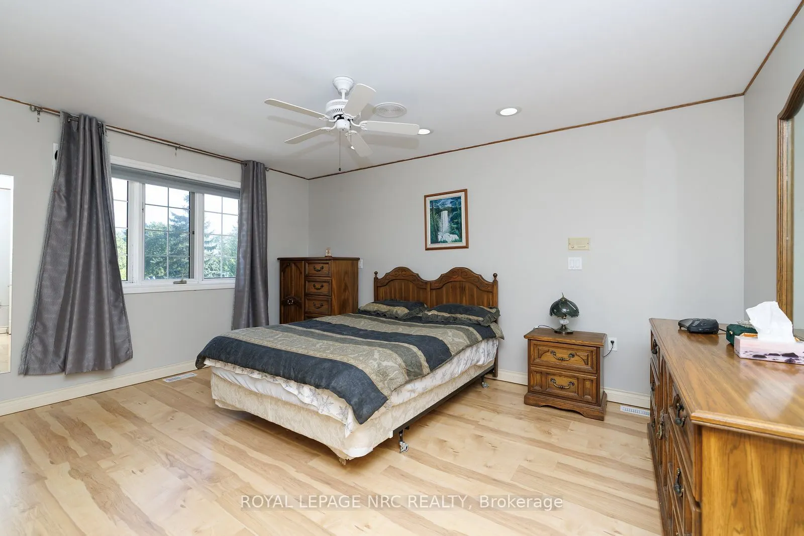 21 Elmvale Crescent