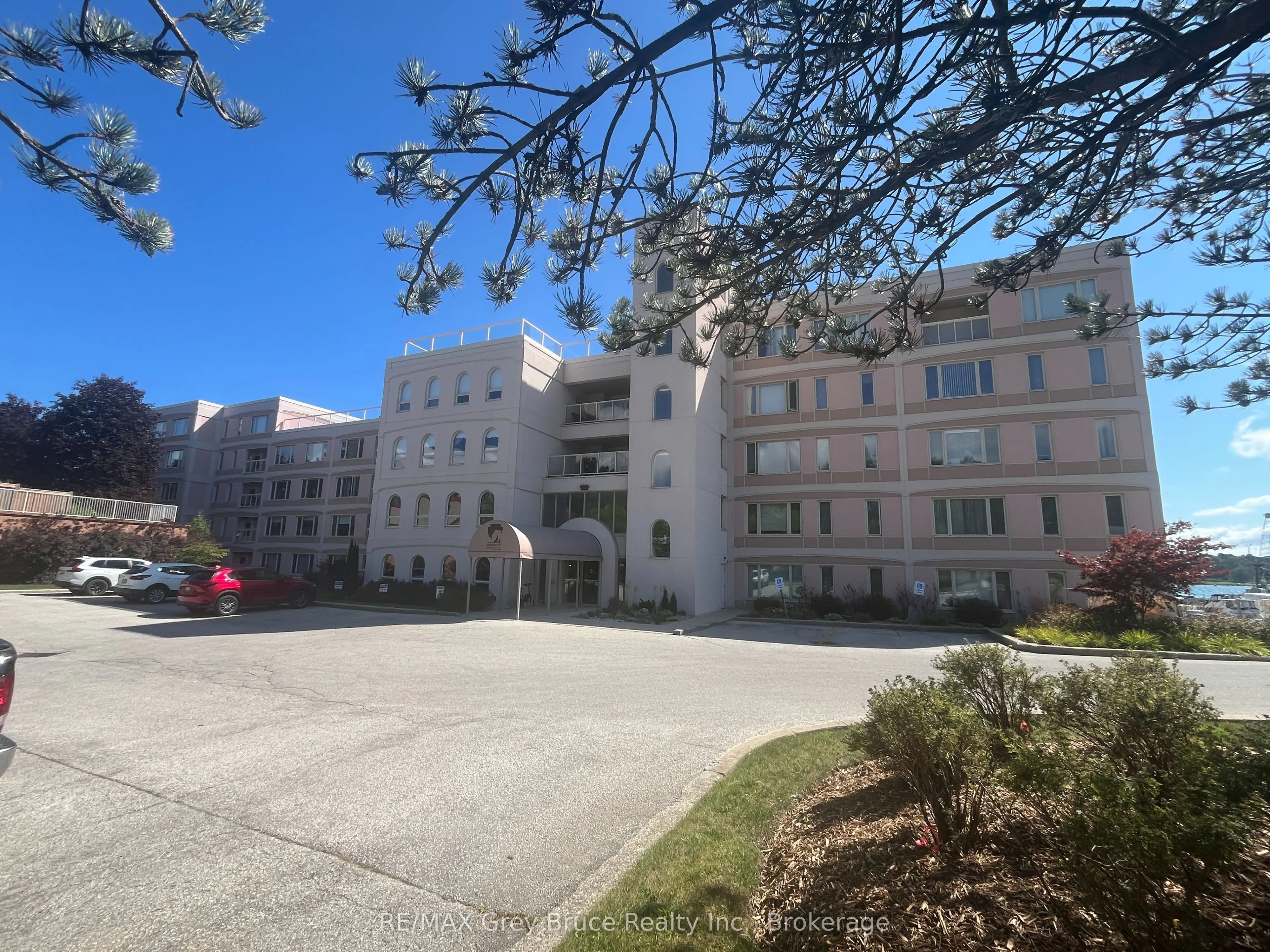 2555 3rd Avenue W #310