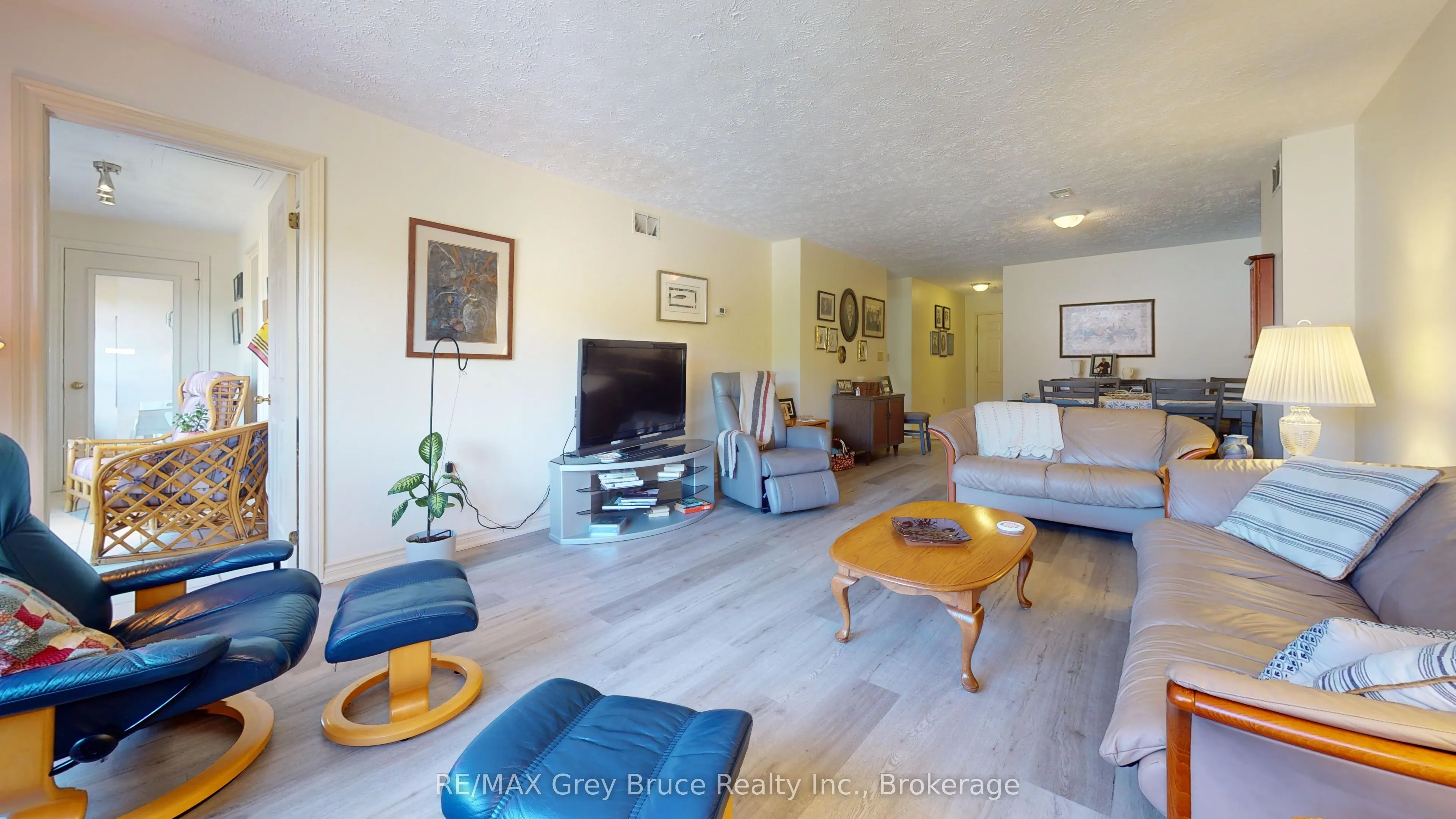 2555 3rd Avenue W #310