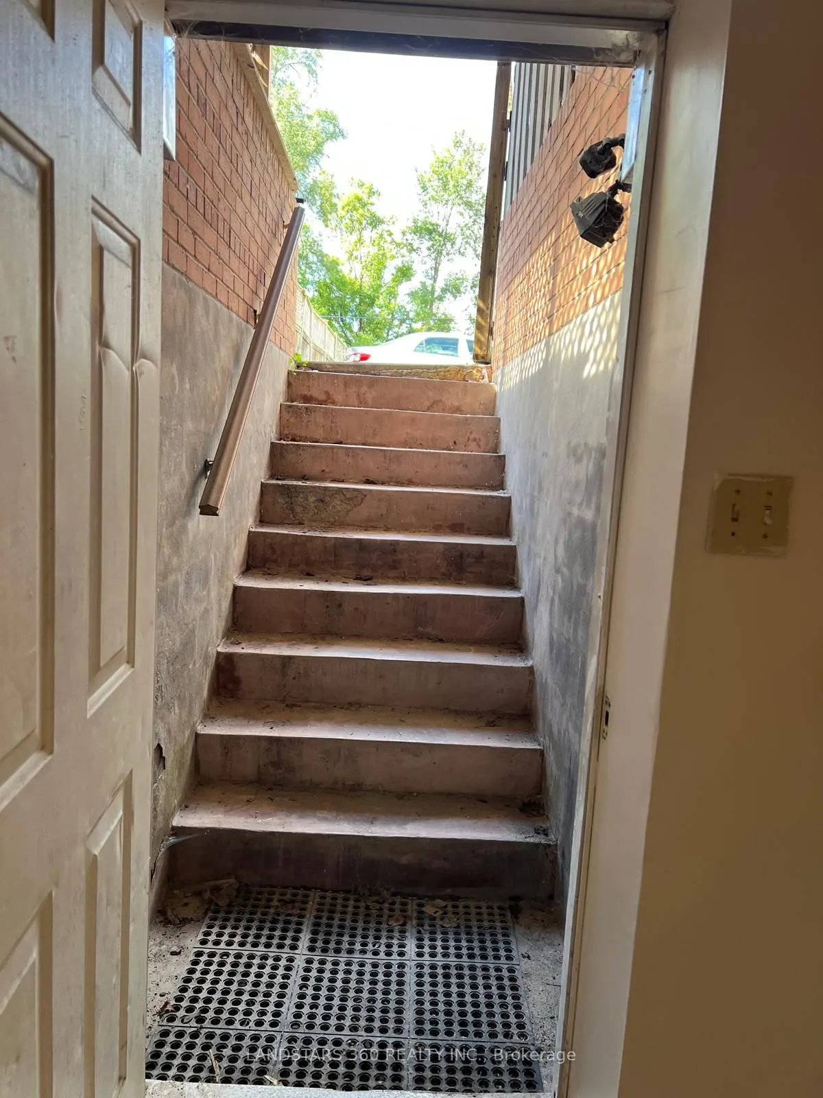 72 Breithaupt Street