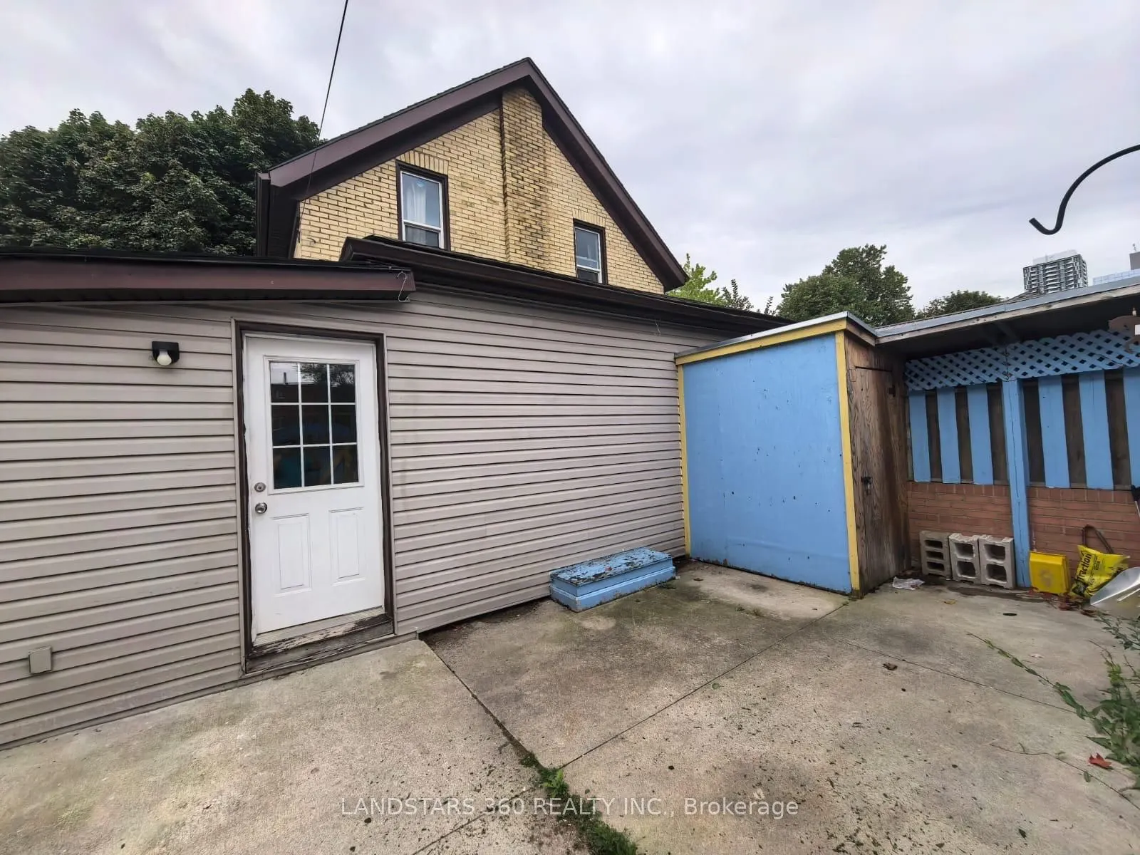72 Breithaupt Street