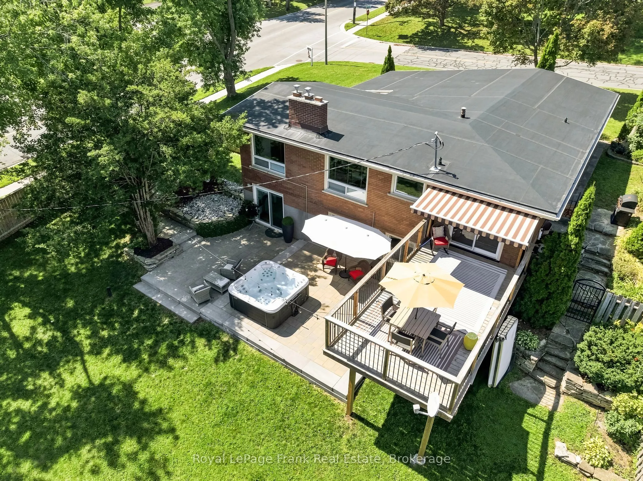 2 Crestwood Avenue
