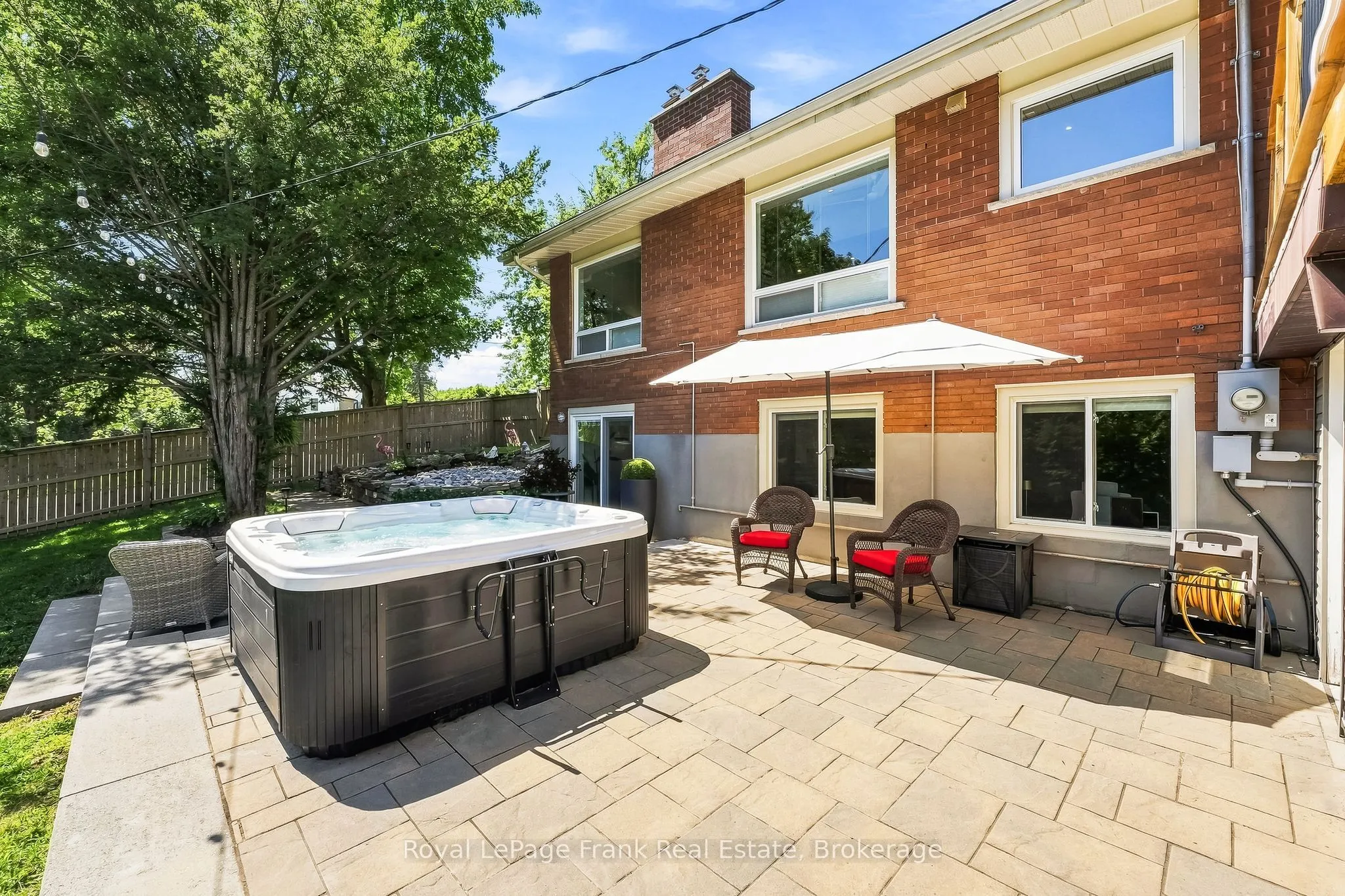 2 Crestwood Avenue