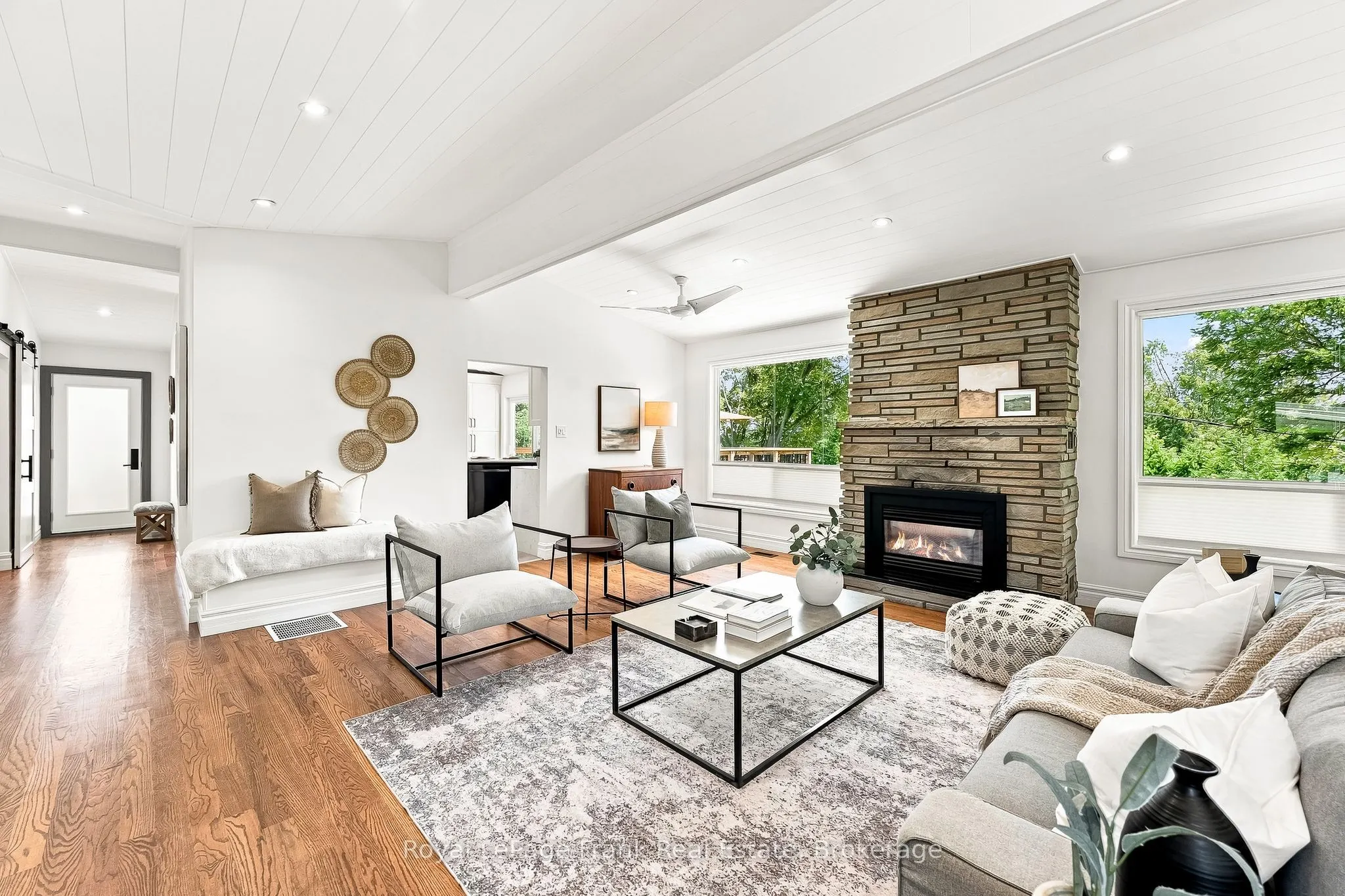 2 Crestwood Avenue