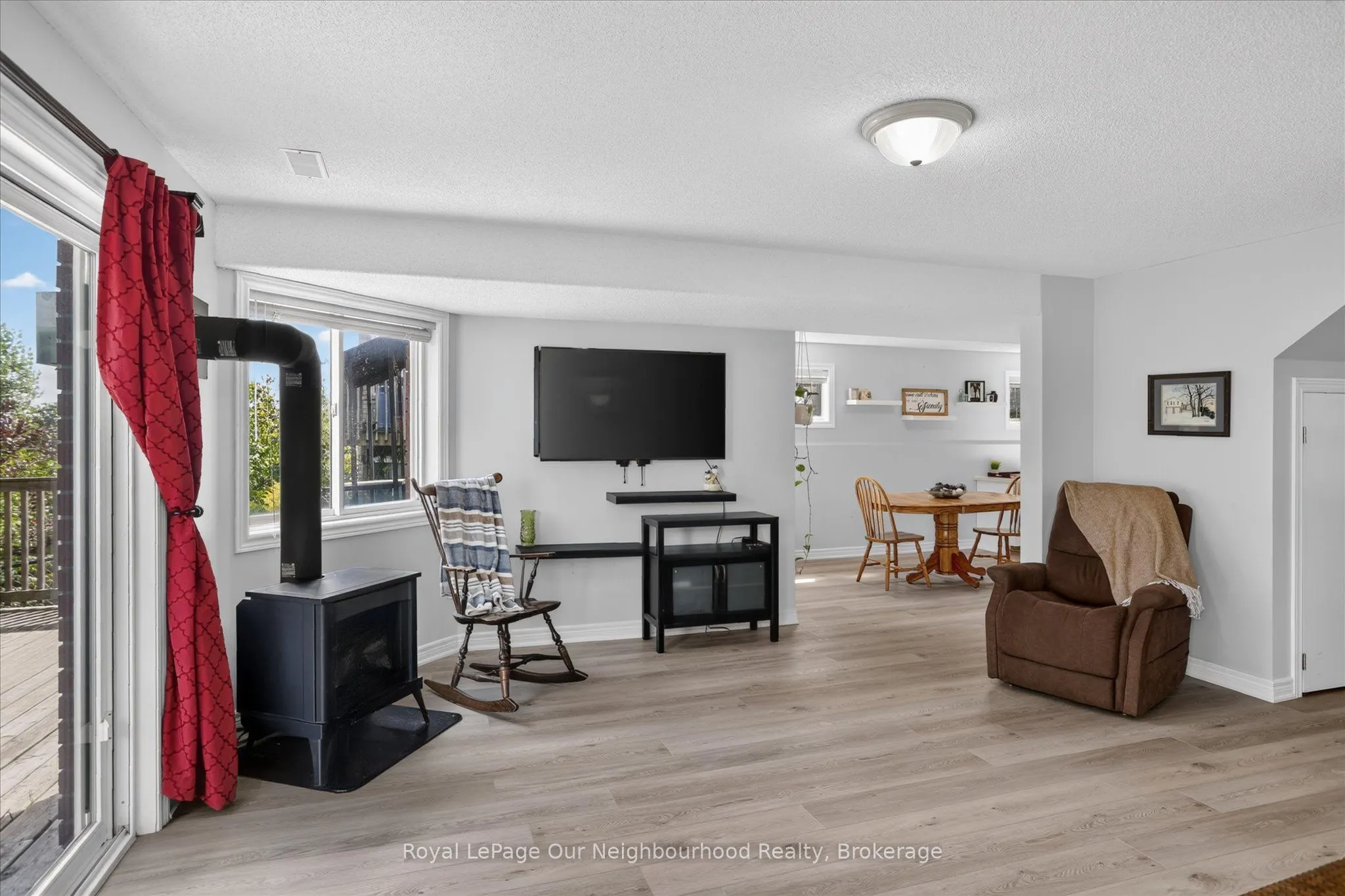 1072 Silverdale Road