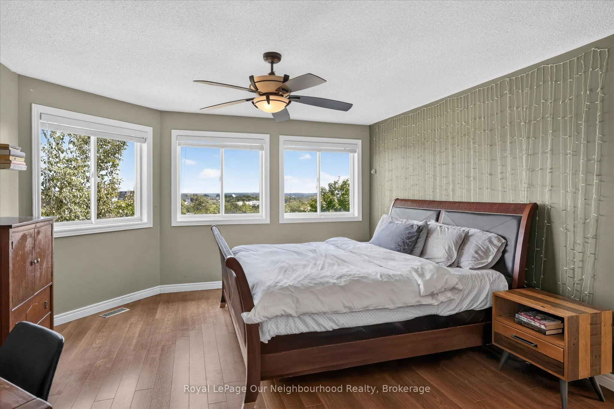 1072 Silverdale Road