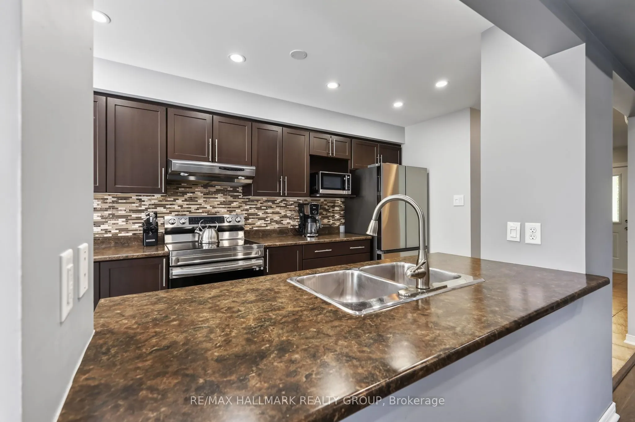 316 Aldworth Private