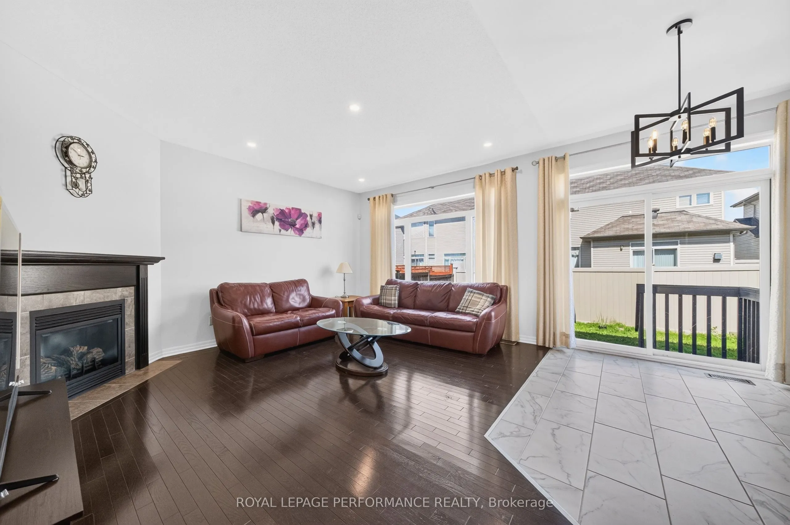 207 Dave Smith Crescent