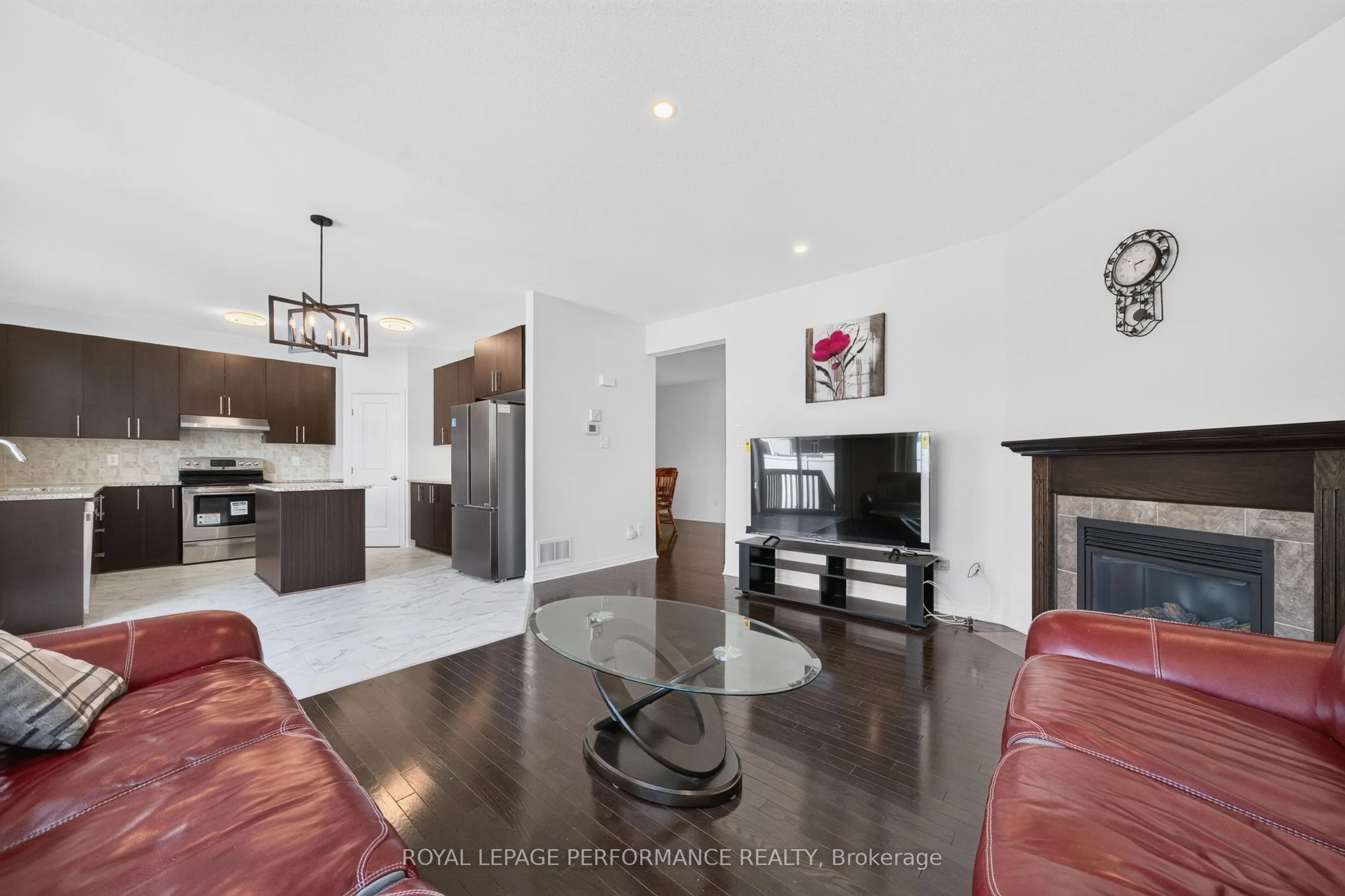 207 Dave Smith Crescent