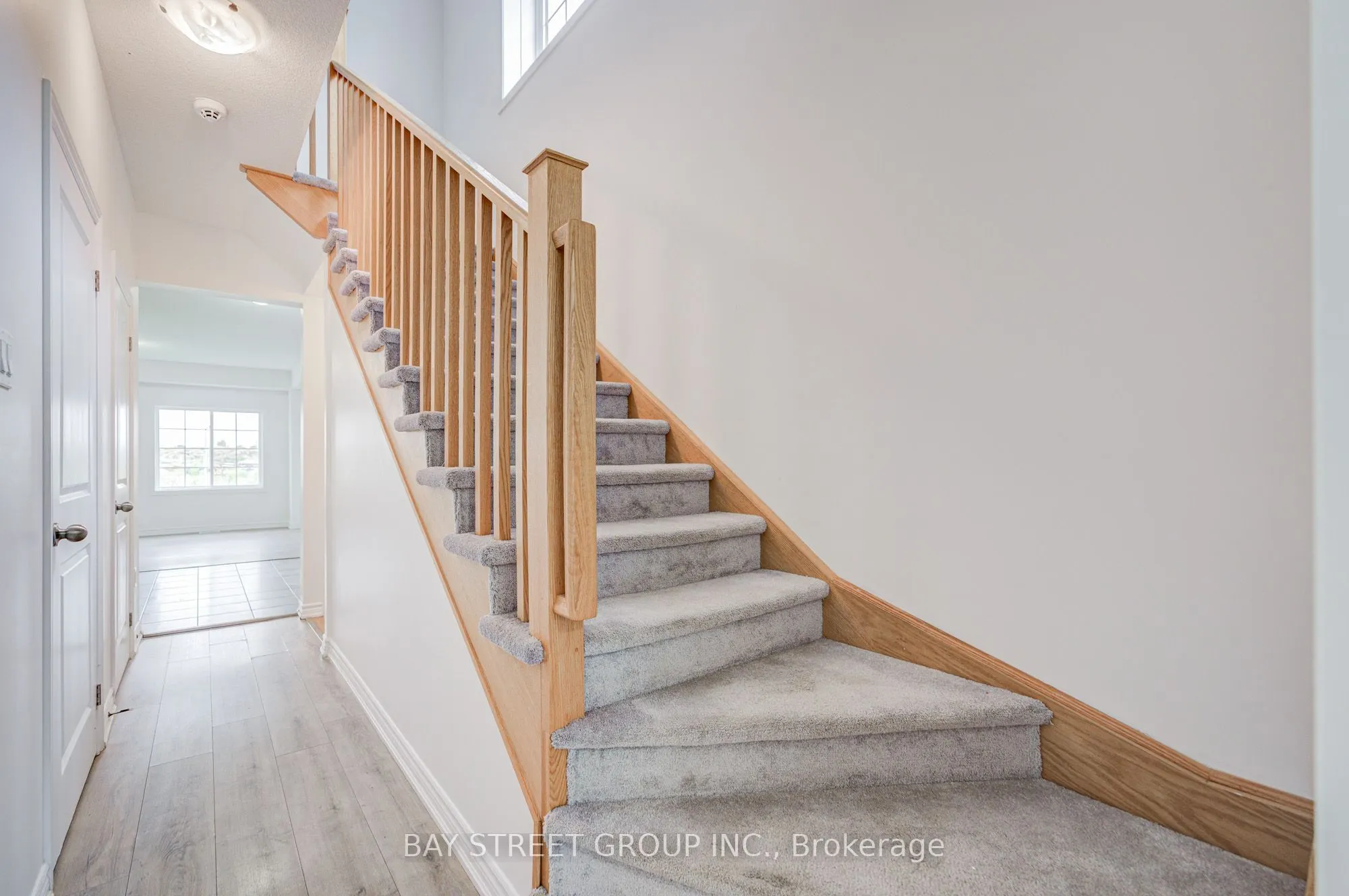 10 Elsegood Drive