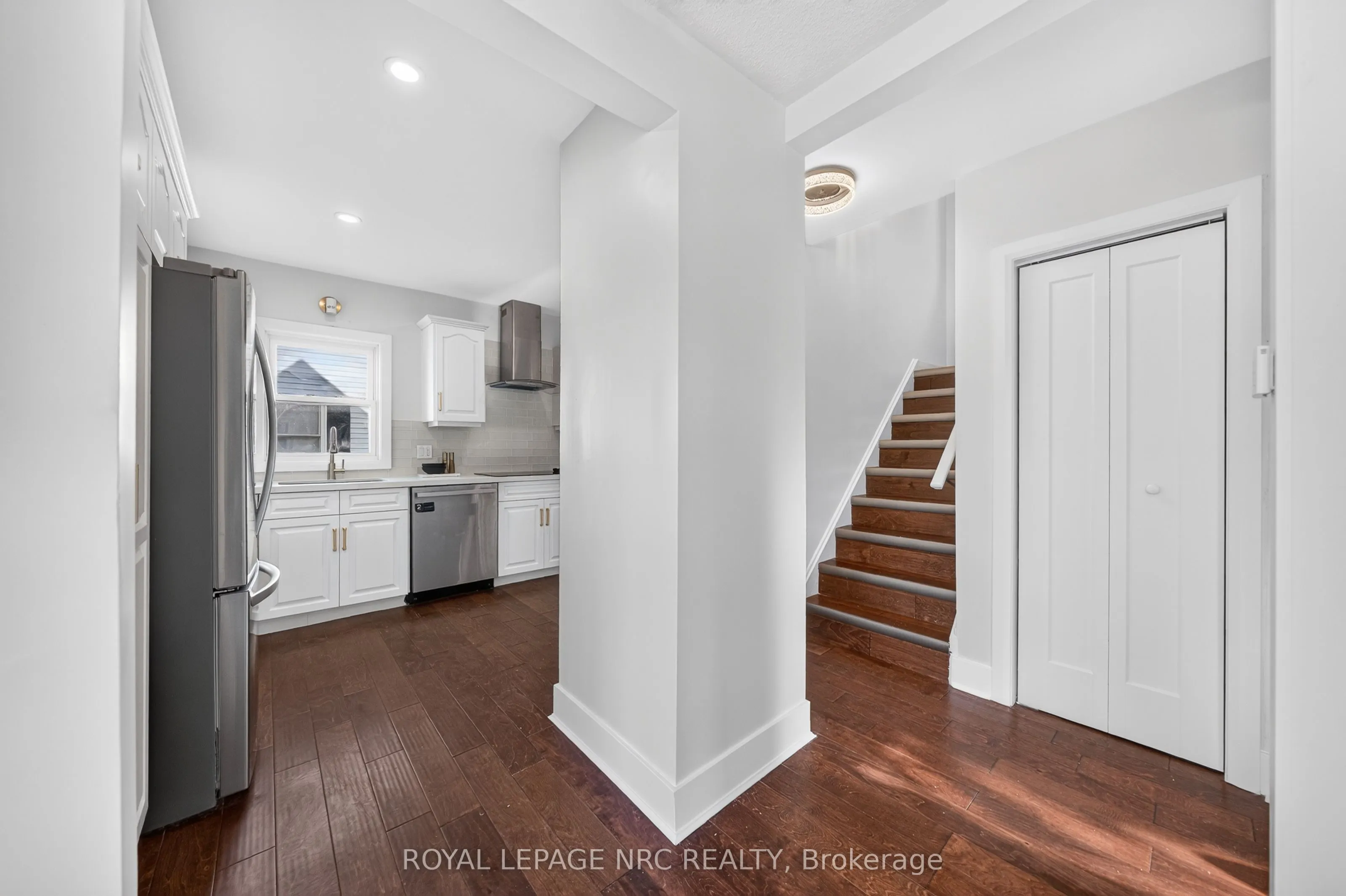 12 Admiral Road