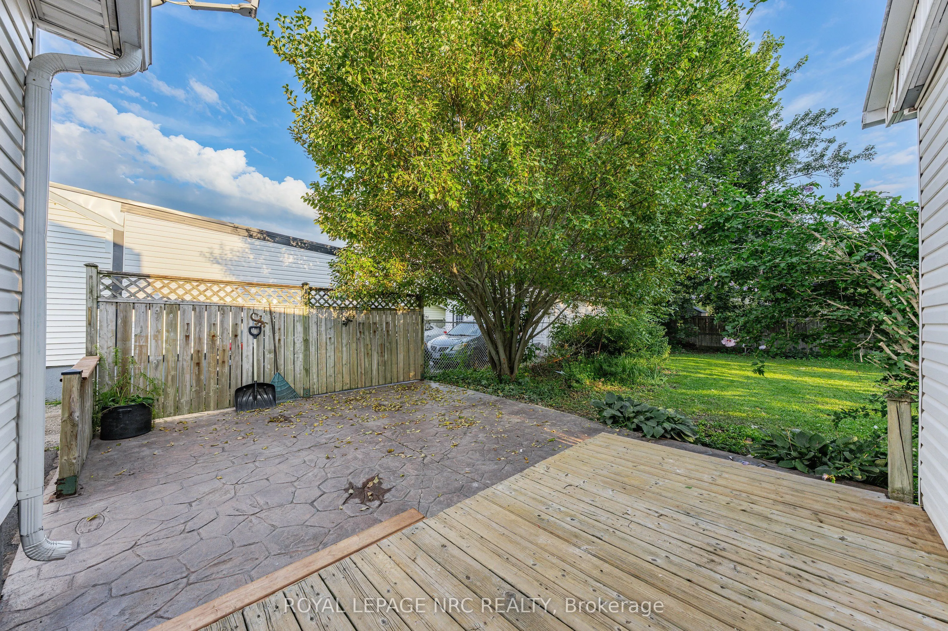 12 Admiral Road