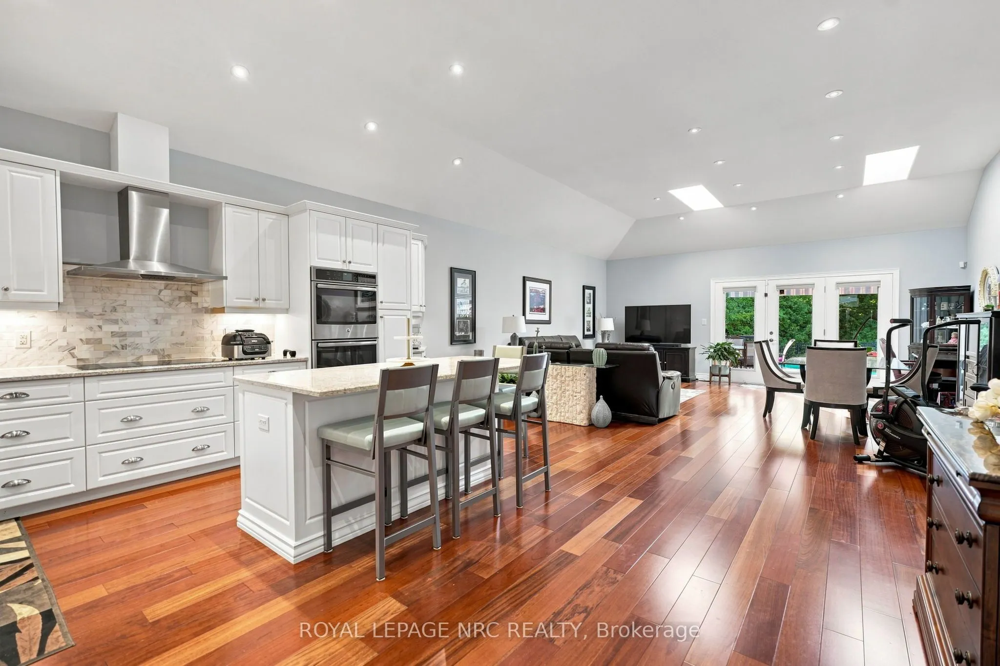19 Stoneridge Crescent