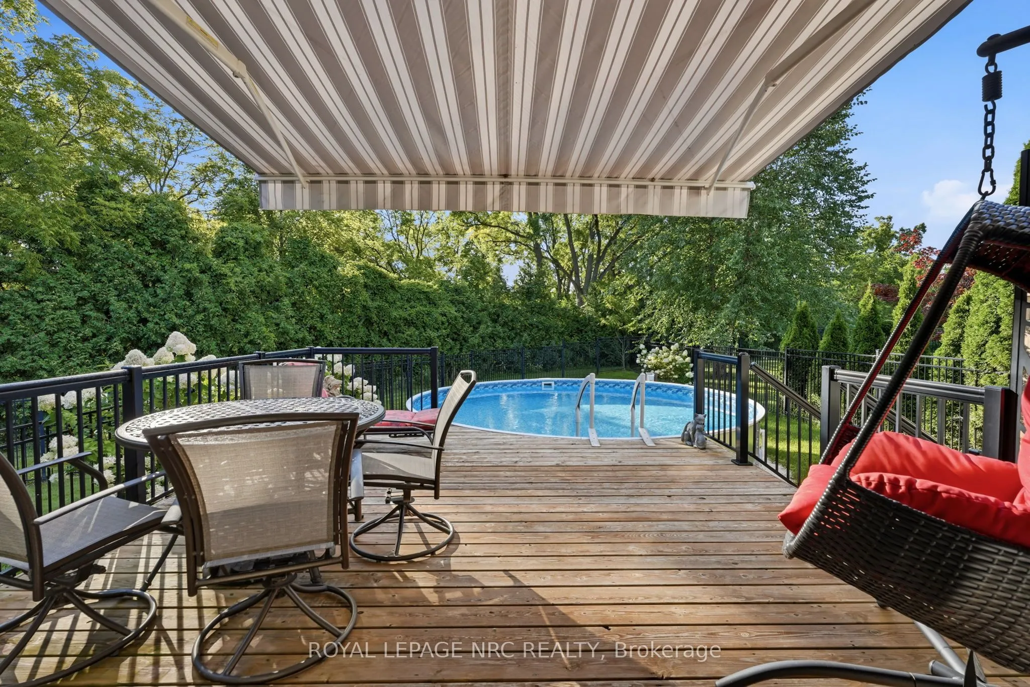 19 Stoneridge Crescent