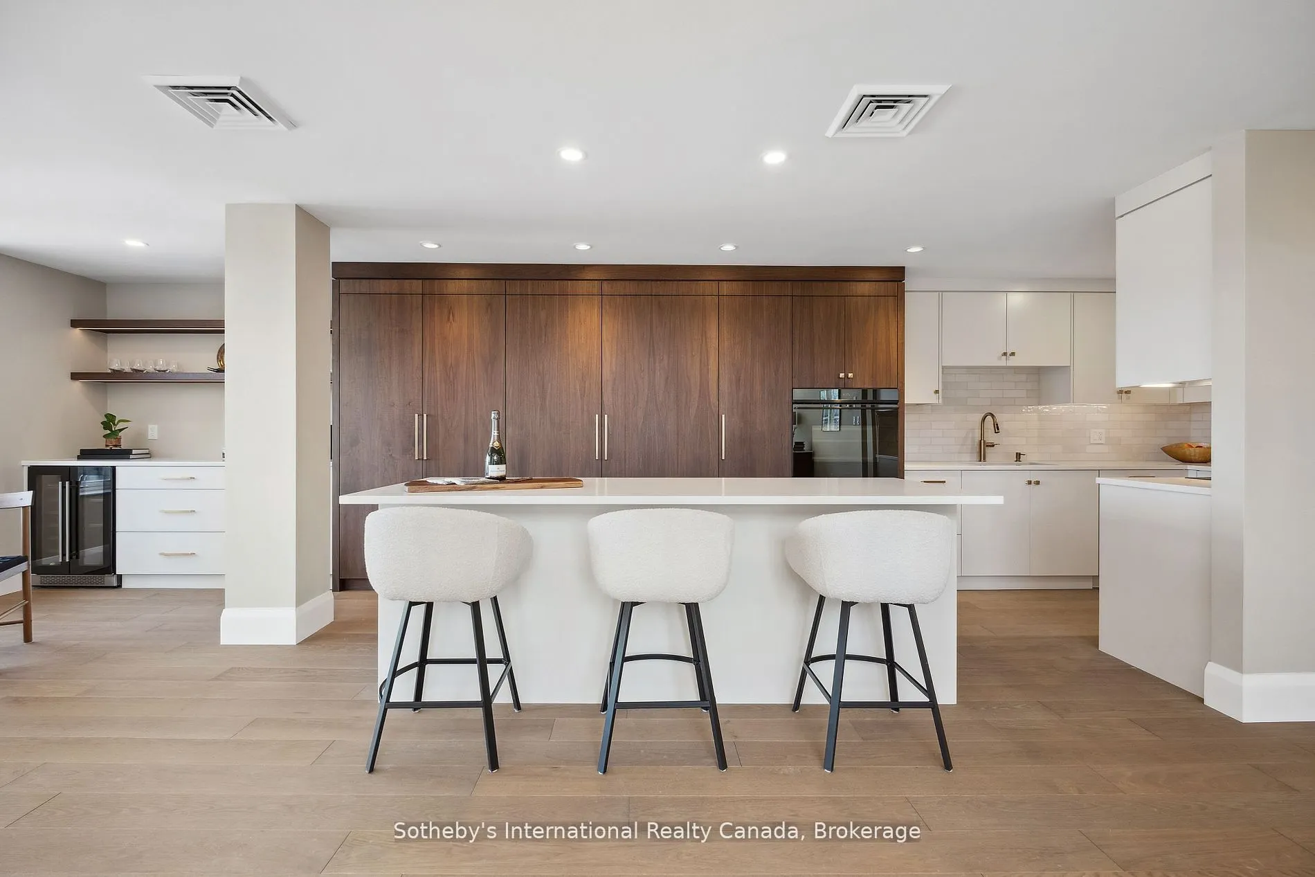 30 Front Street #401