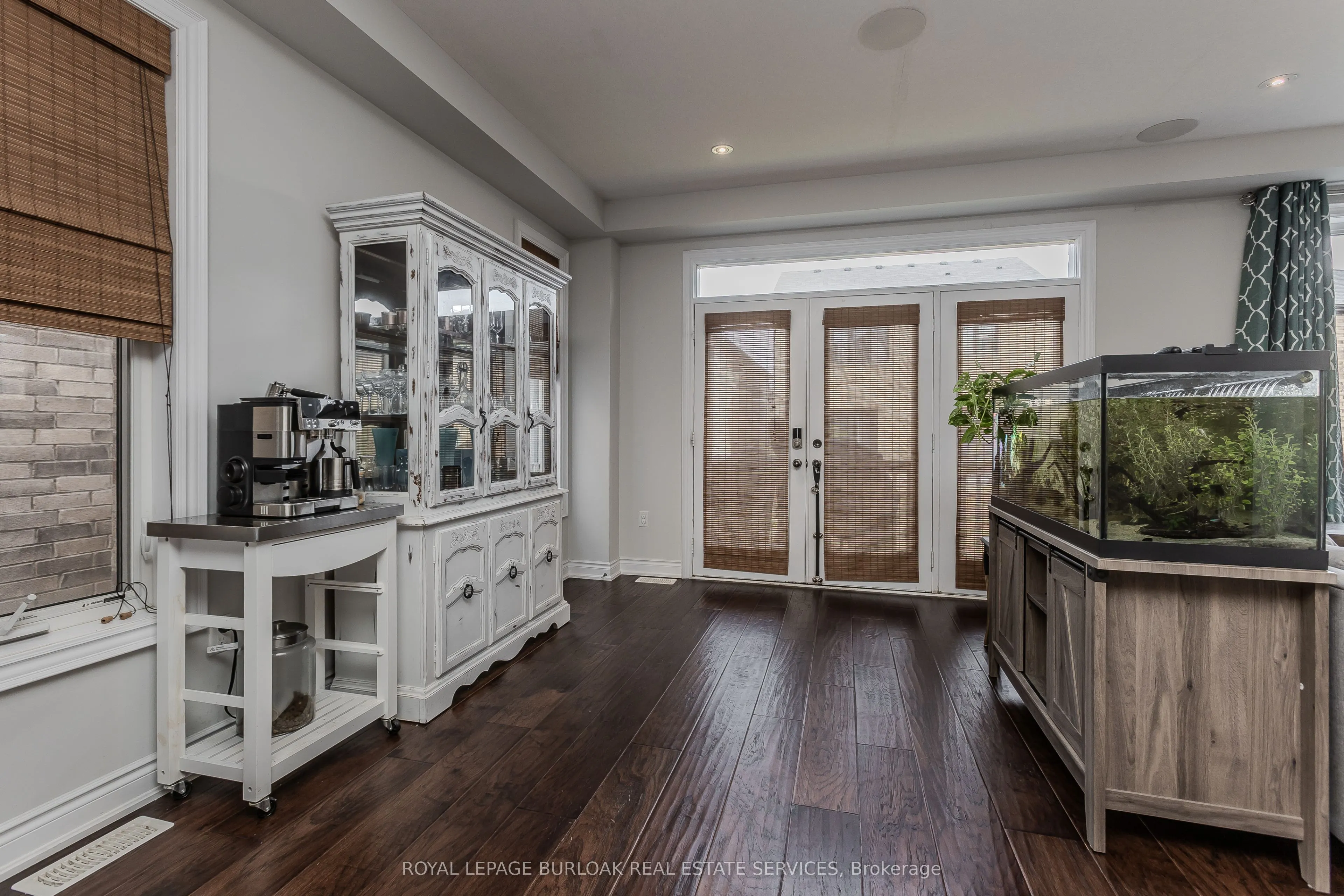 23 West Glen Avenue