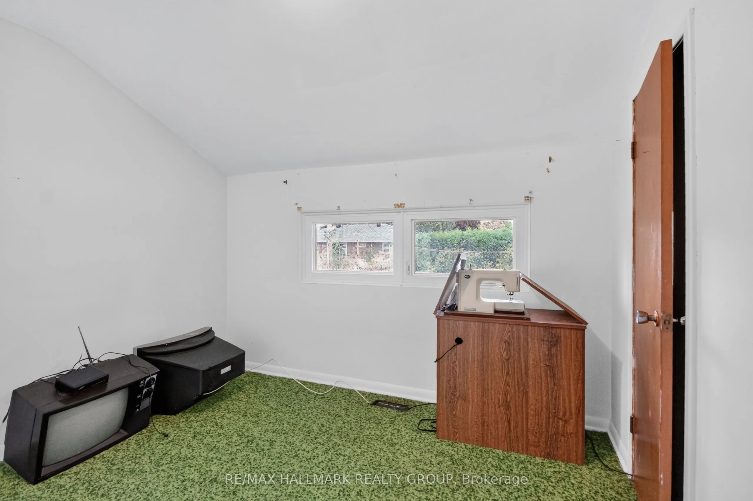 118 Knoxdale Road