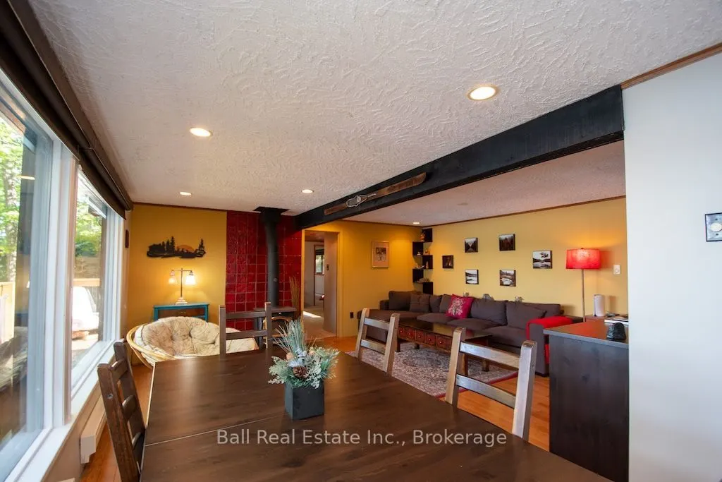 3272 Buckhorn Lane N