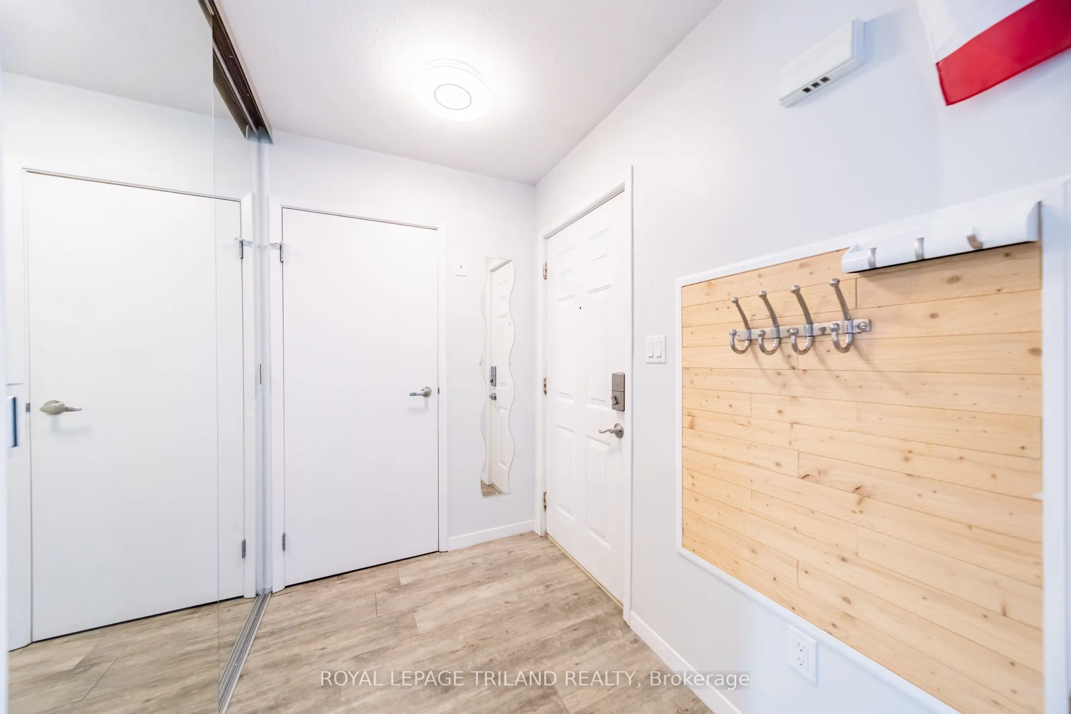 8 OAK Street #5