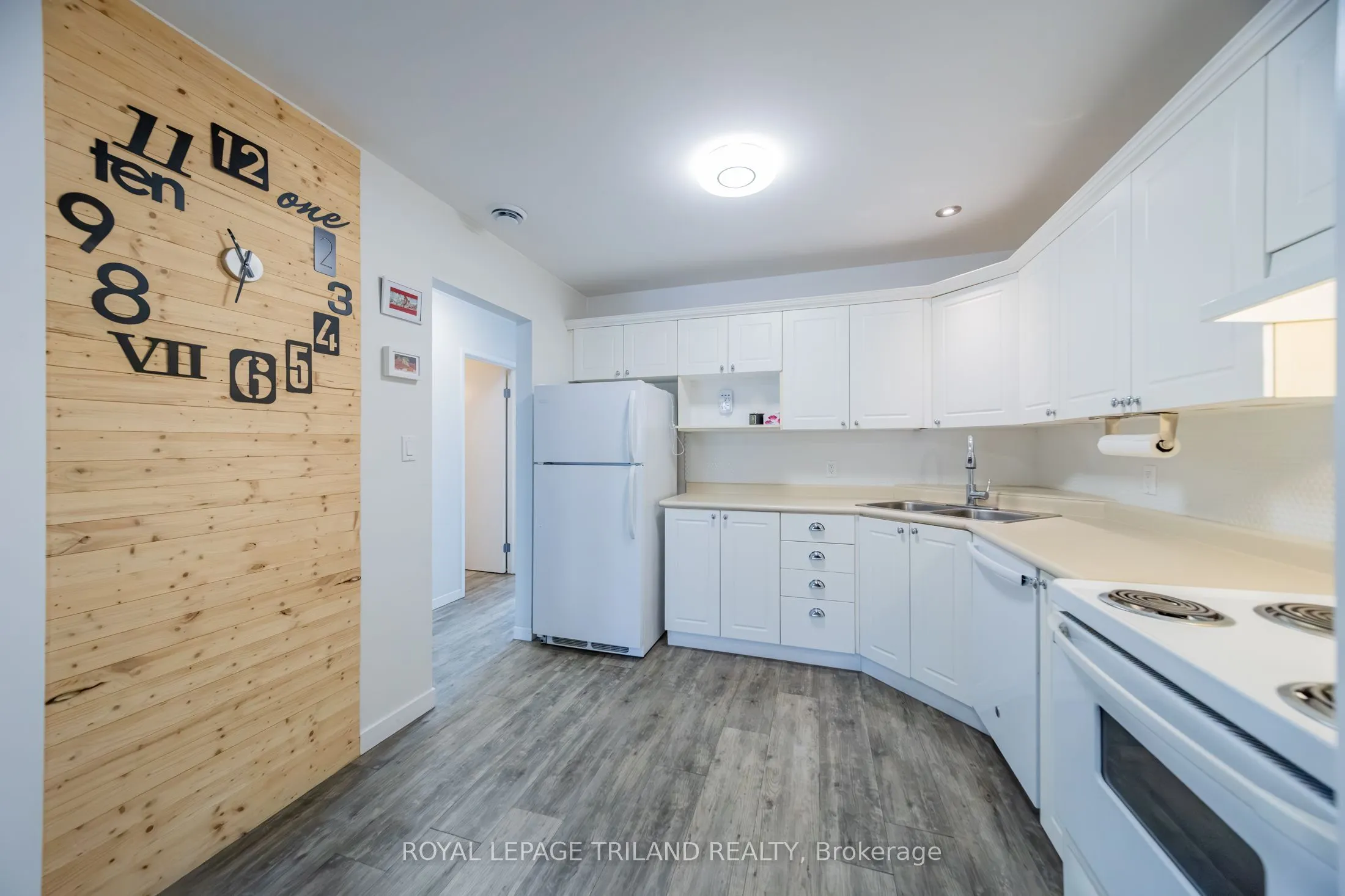 8 OAK Street #5