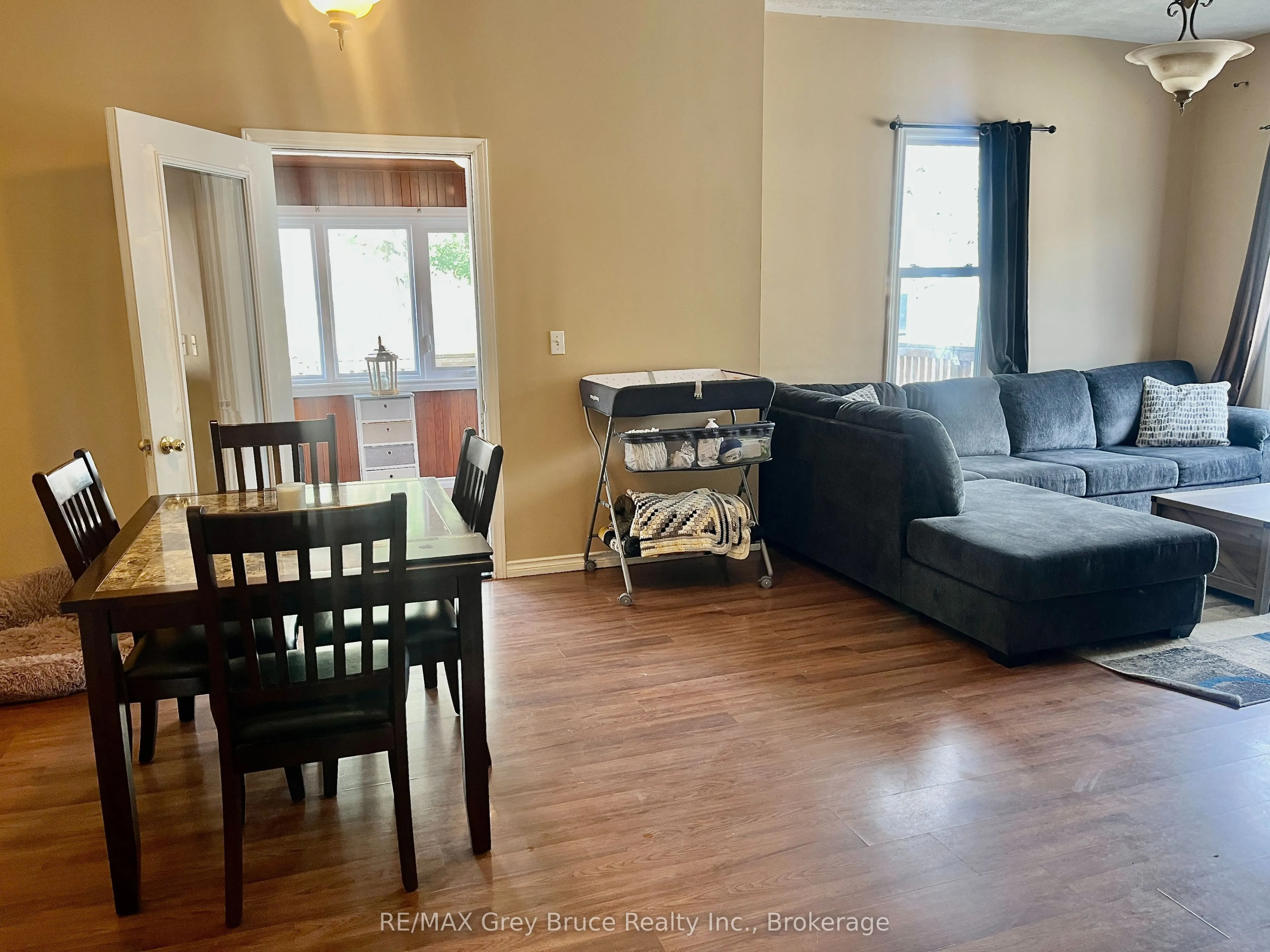 35 5th Street S