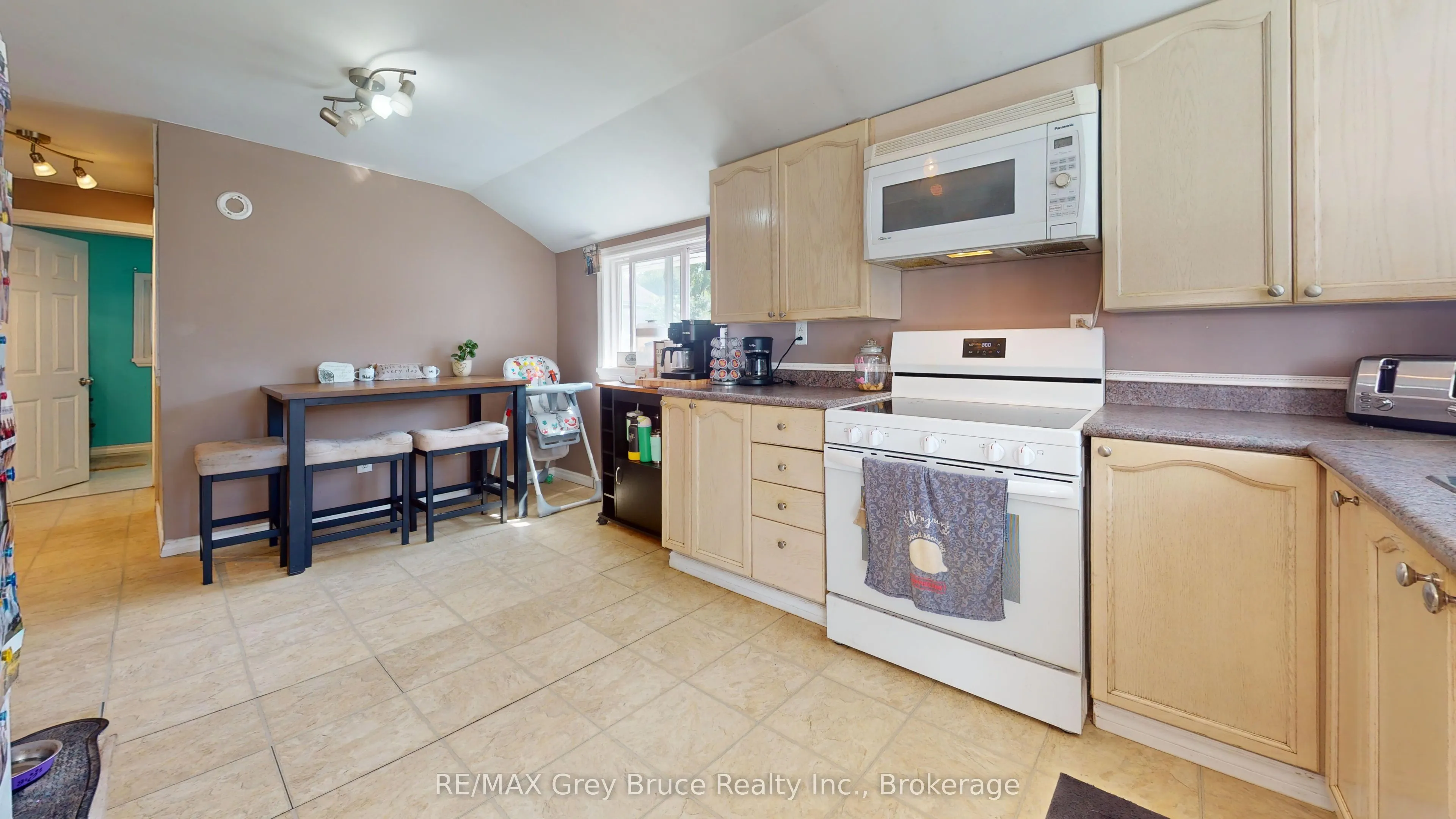 35 5th Street S
