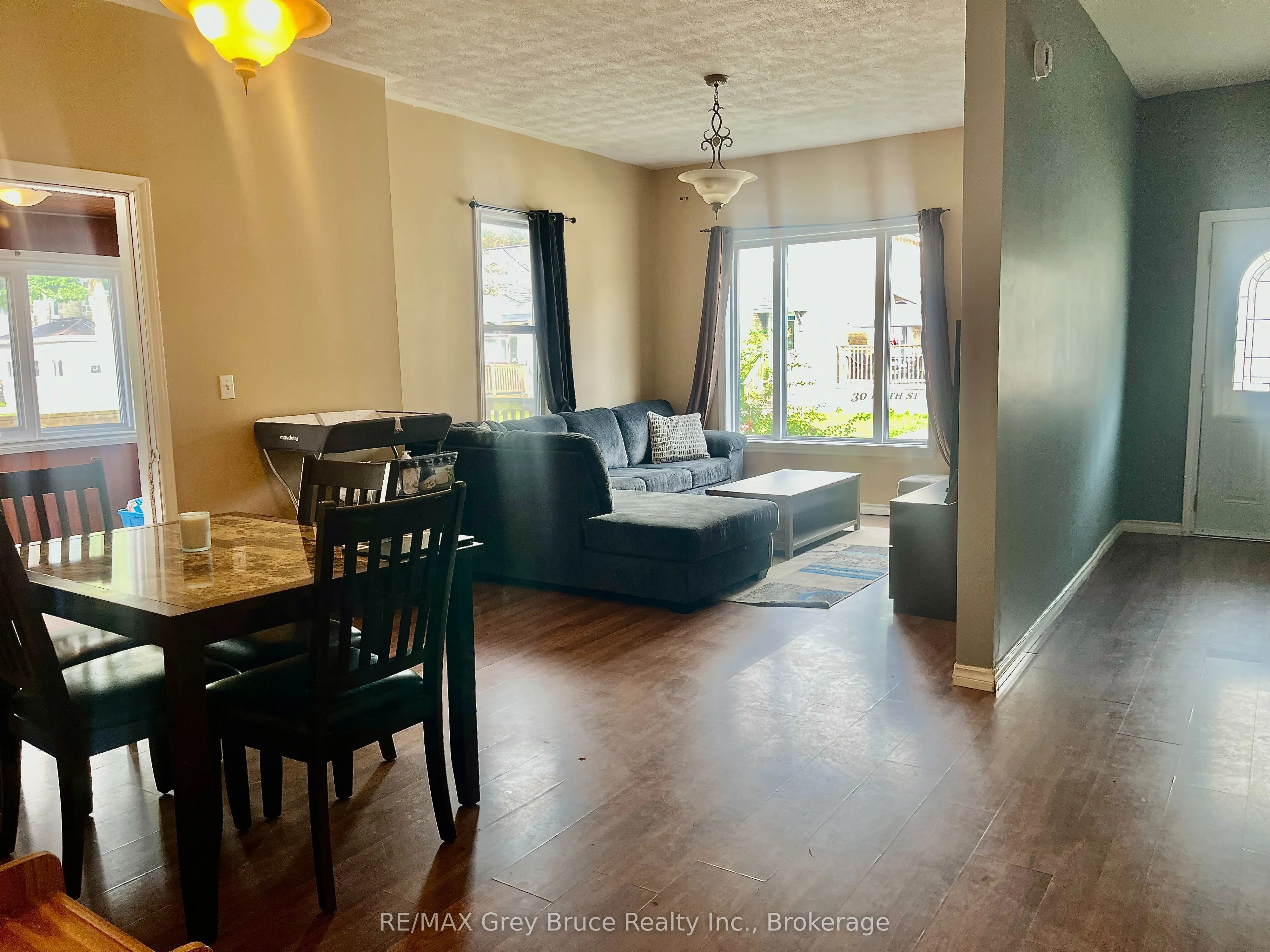35 5th Street S