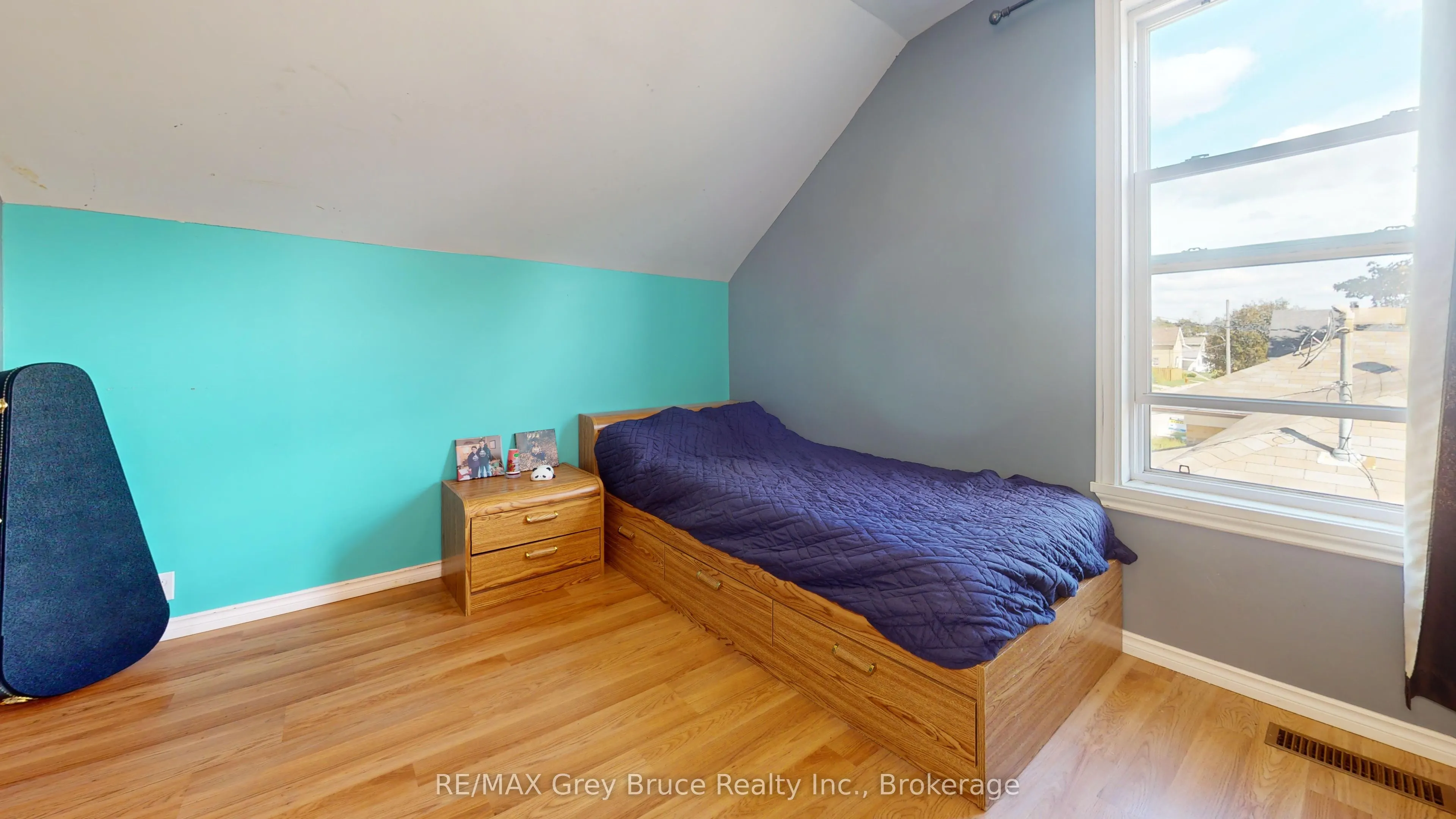 35 5th Street S