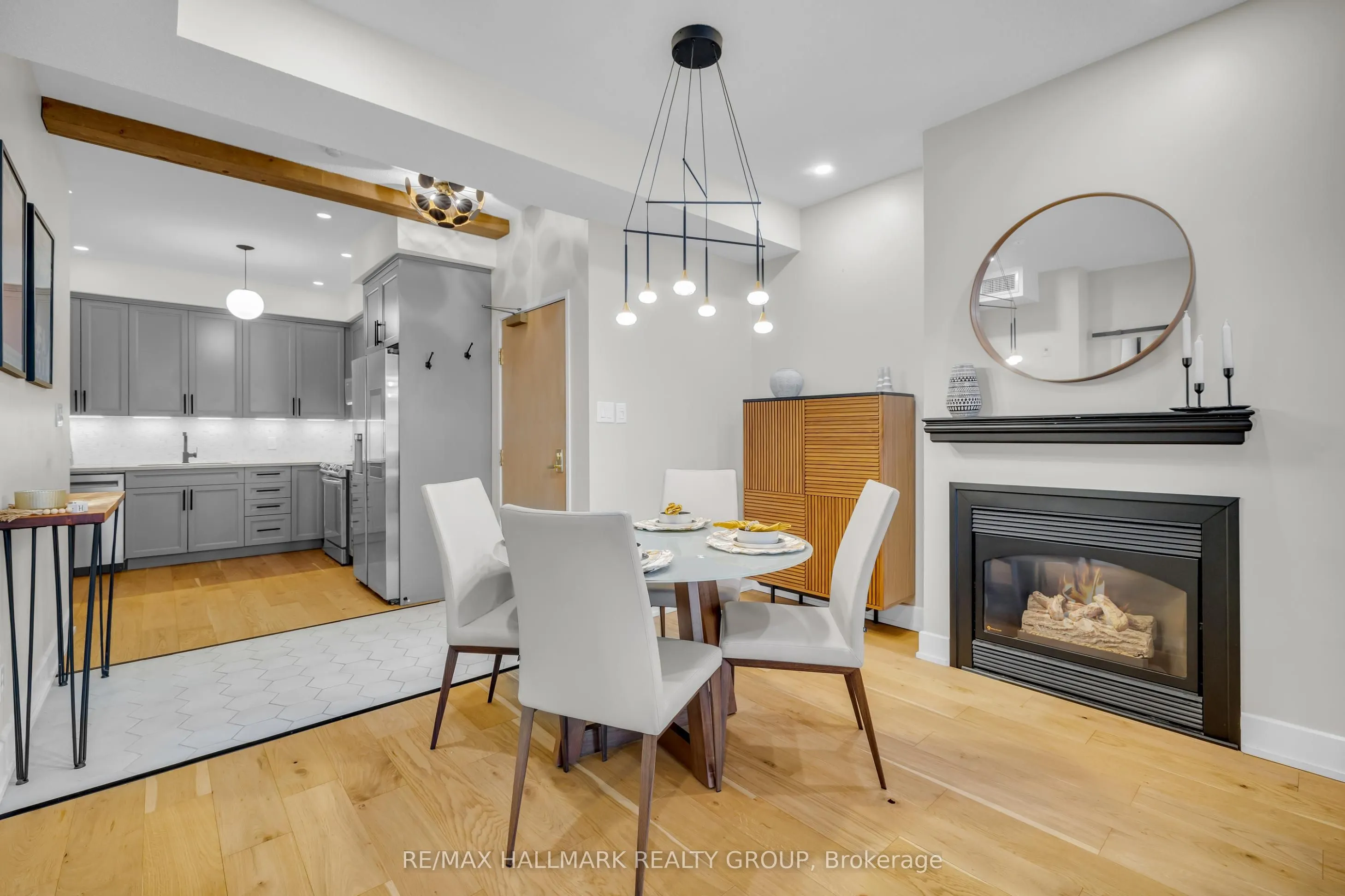 489 Sussex Drive #4