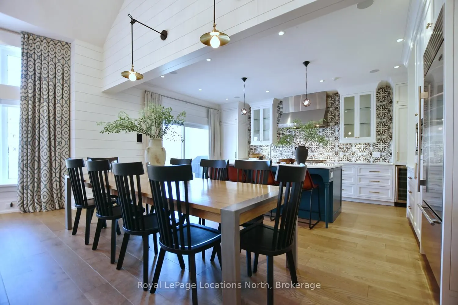 277 JOZO WEIDER Boulevard #902