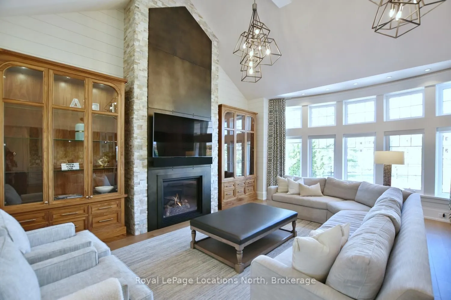 277 JOZO WEIDER Boulevard #902