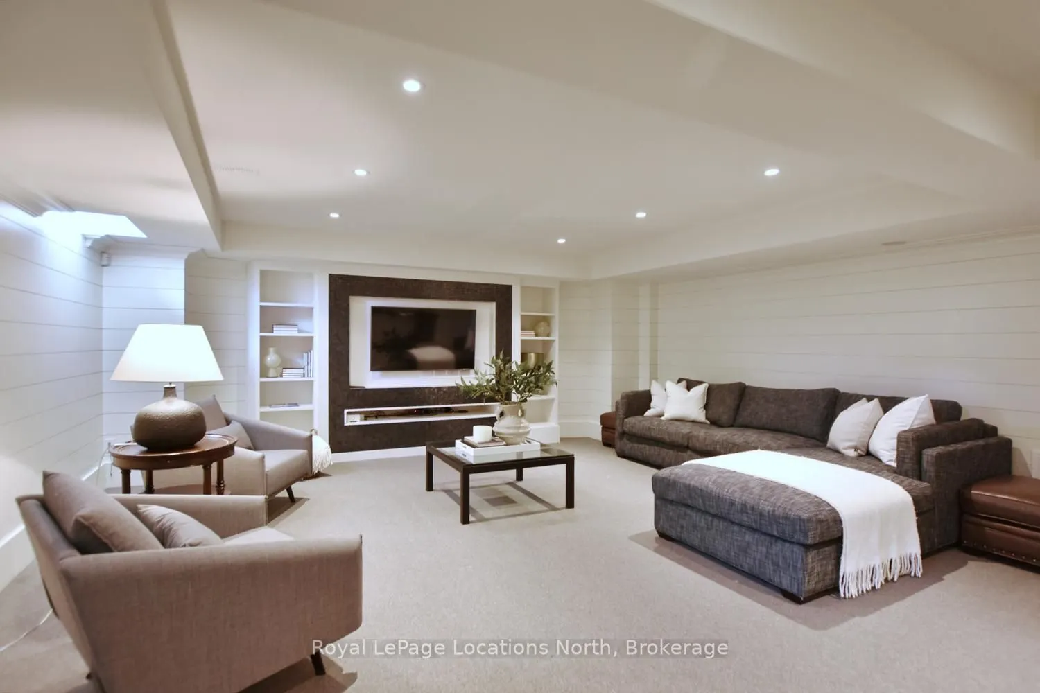 277 JOZO WEIDER Boulevard #902