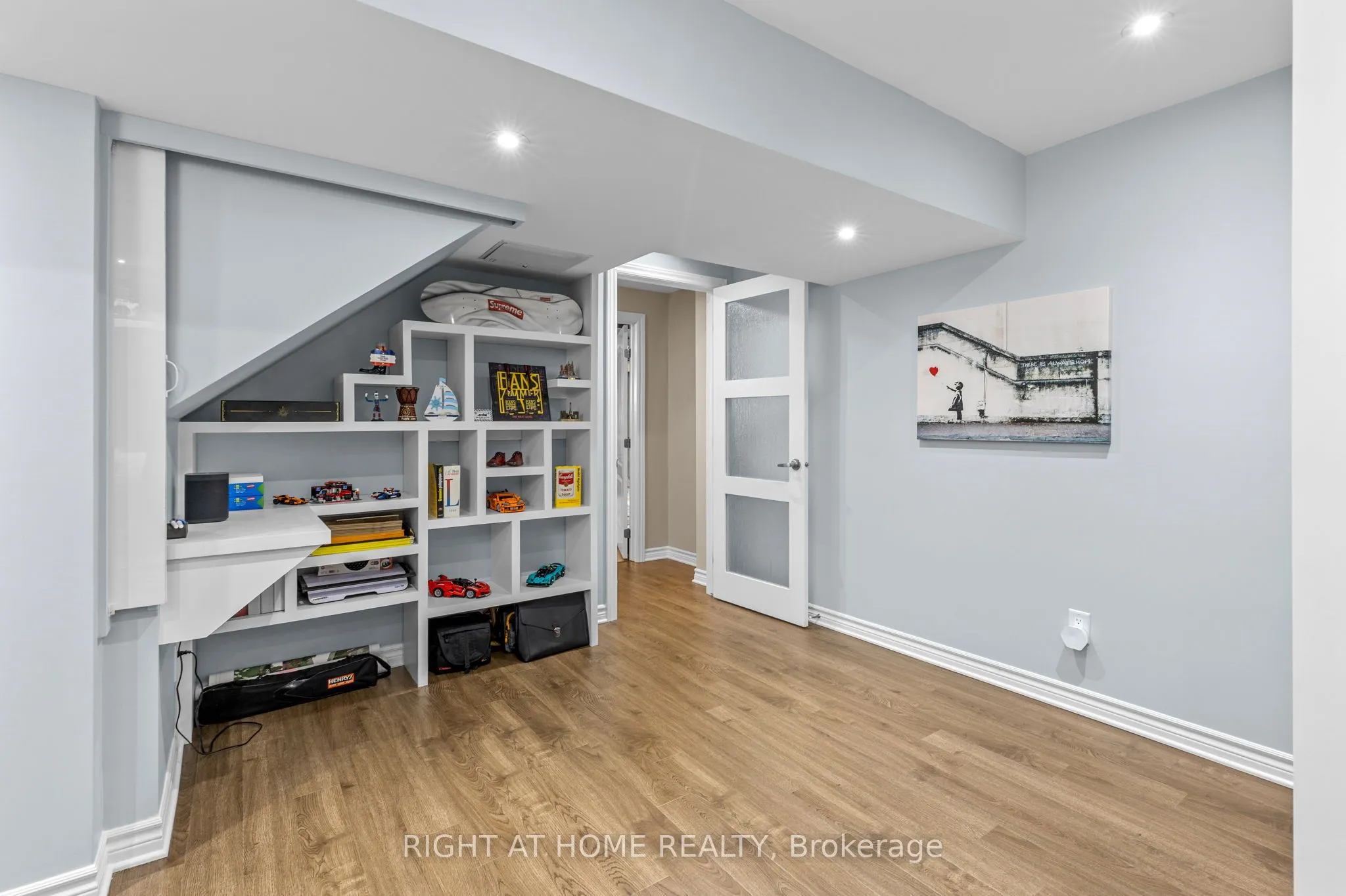 983 Fieldfair Way