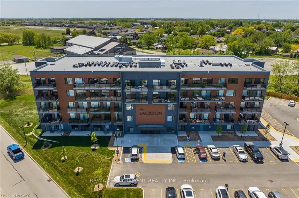 64 Main Street N #106