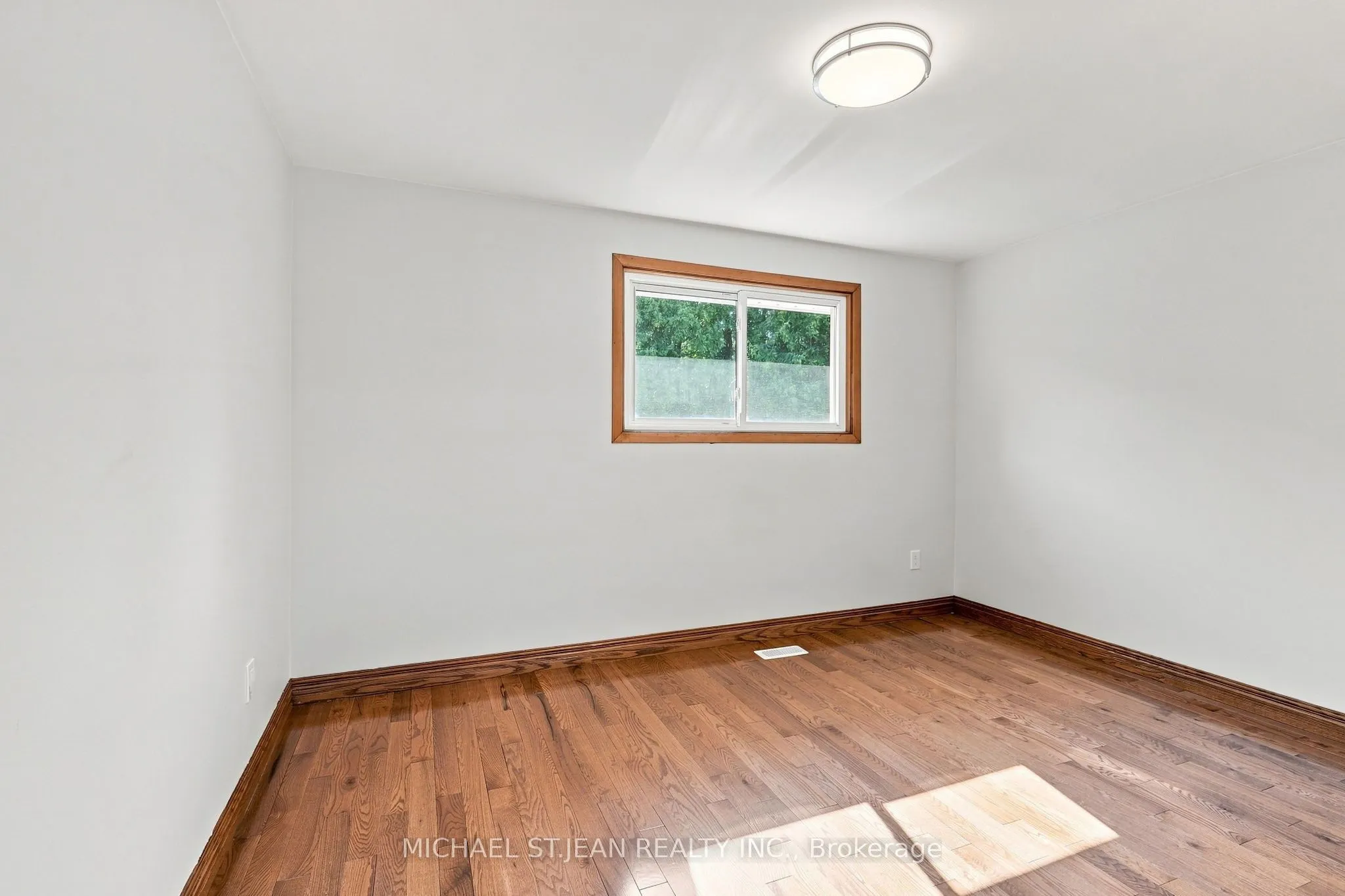 14 Green Forest Drive