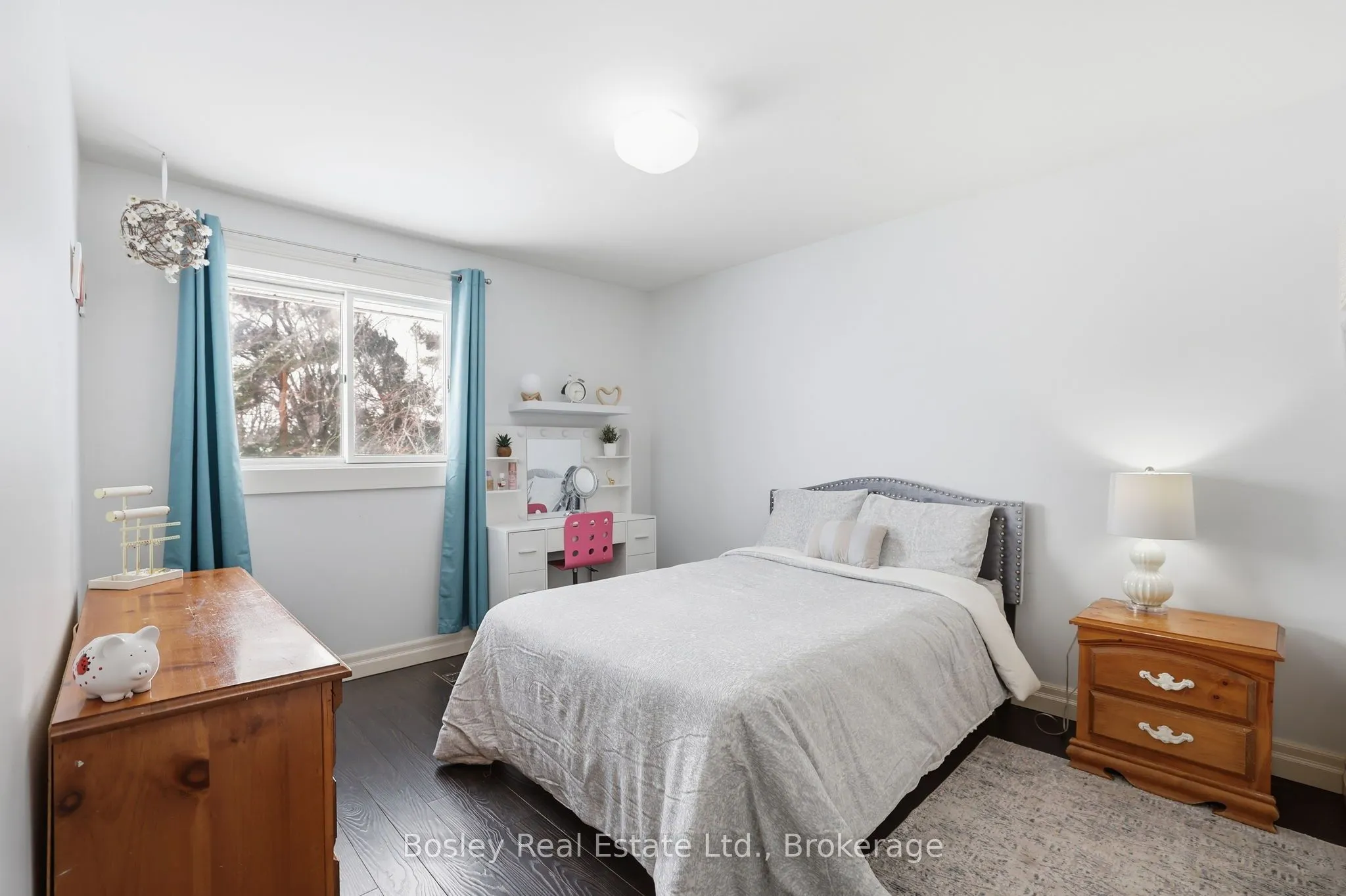 357190 The Blue Mountain Meaford Townline